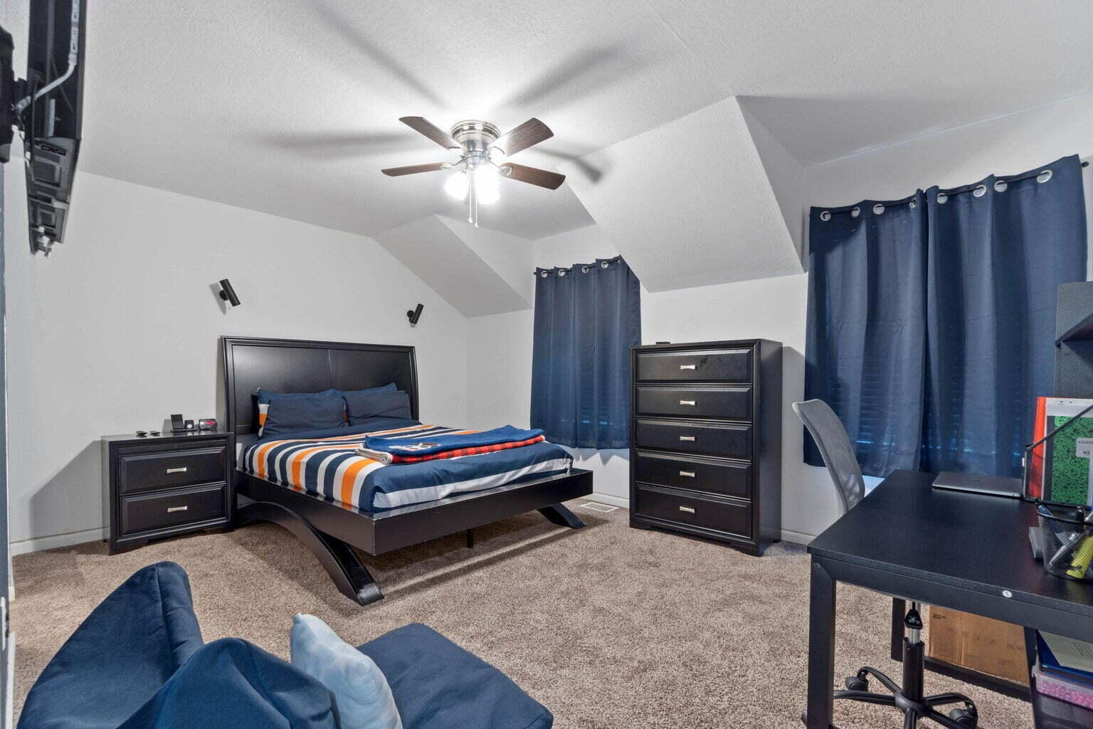 CLOVERDALE LAKE - Residential Lease