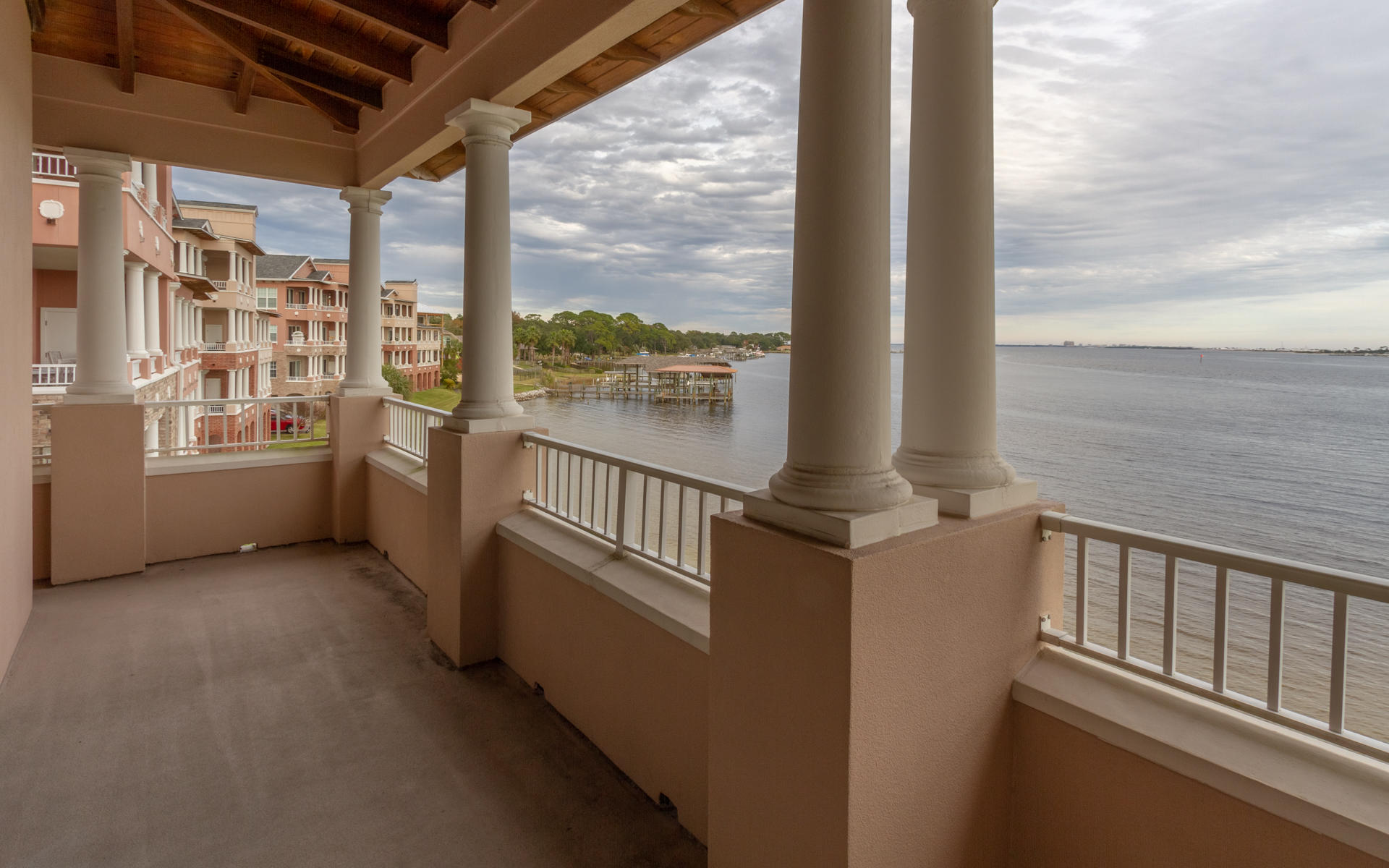 VILLA DI MARE - Residential