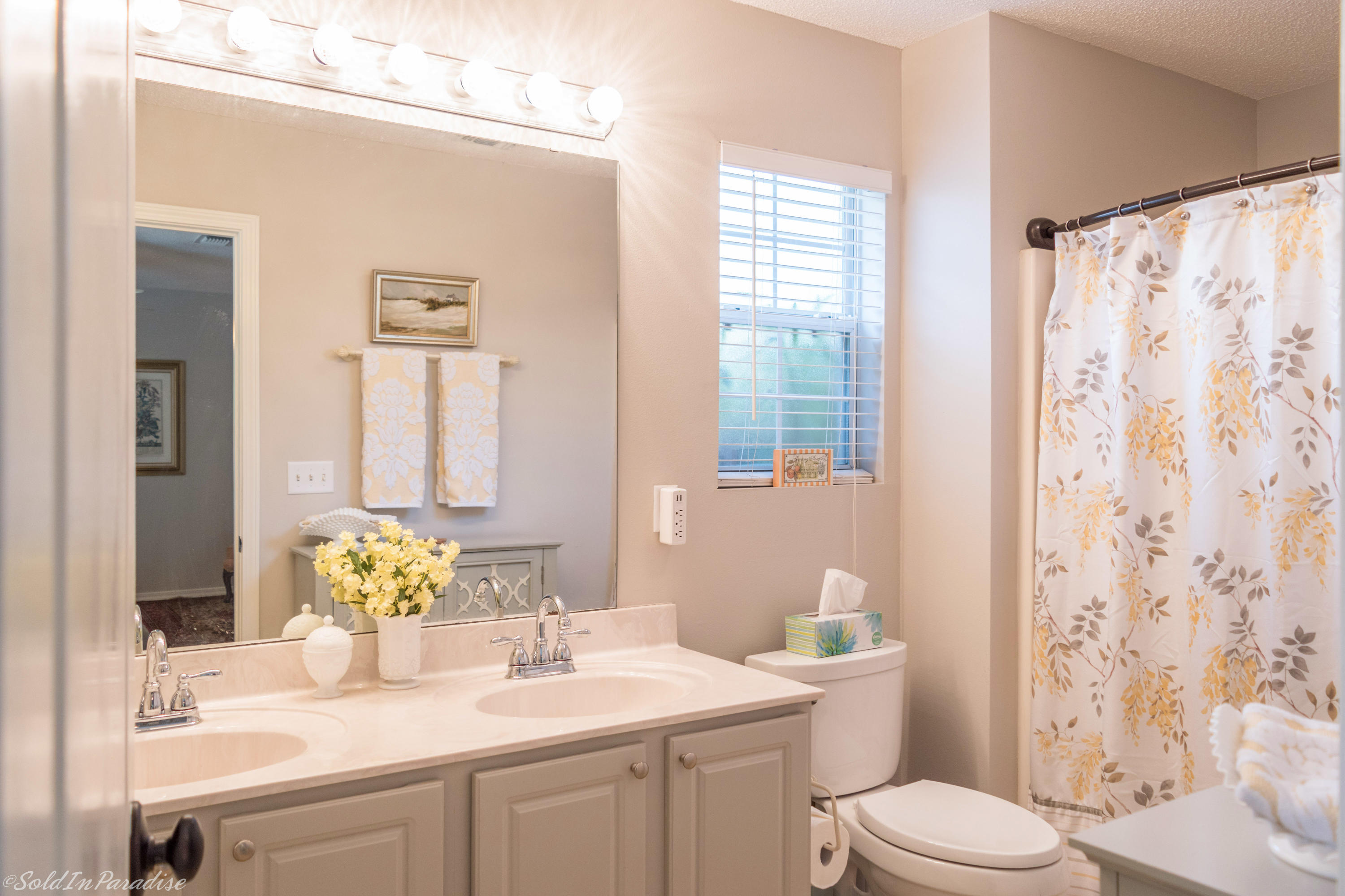 EMERALD LAKES PH 3 - Residential