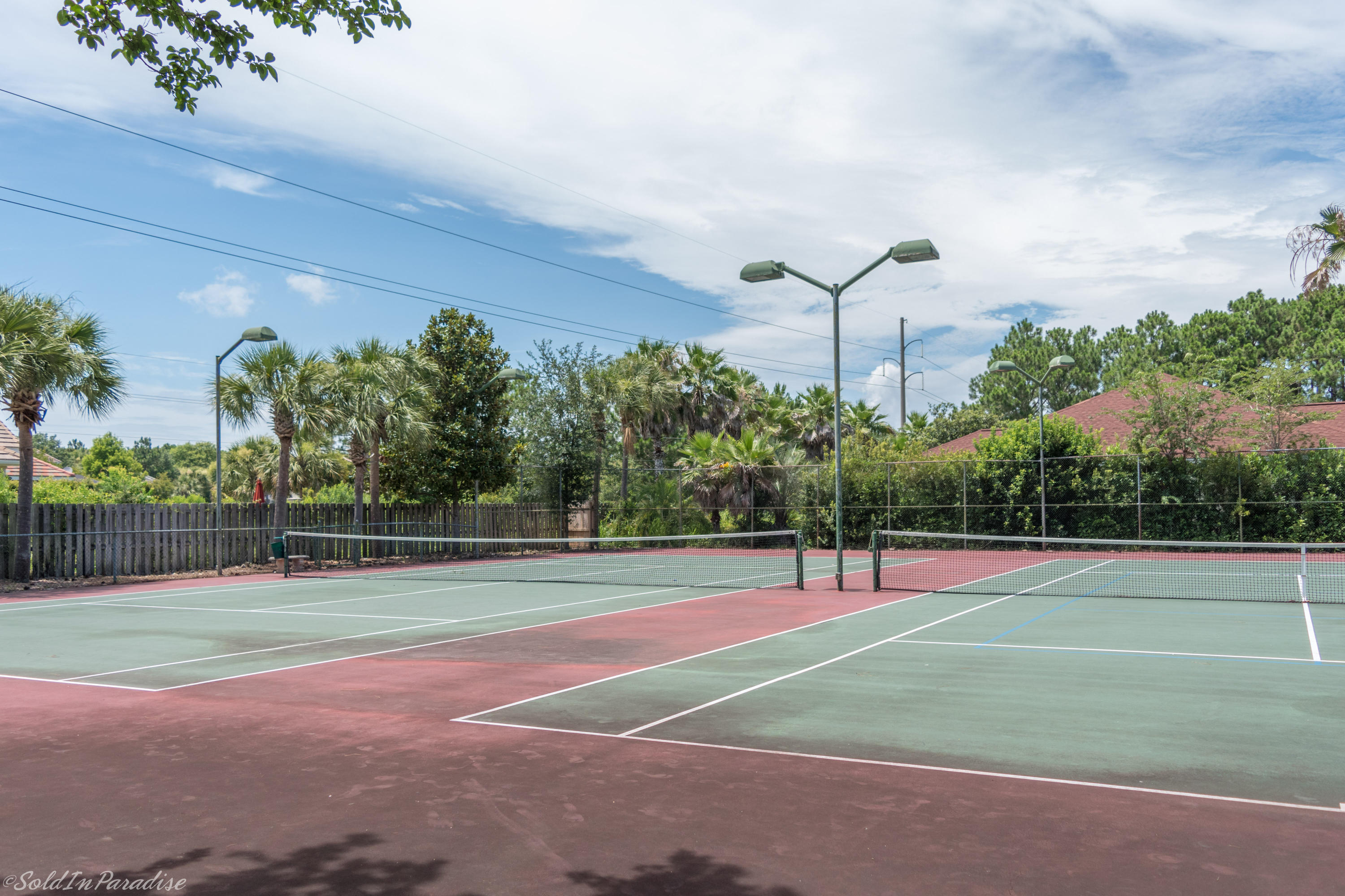 EMERALD LAKES PH 3 - Residential