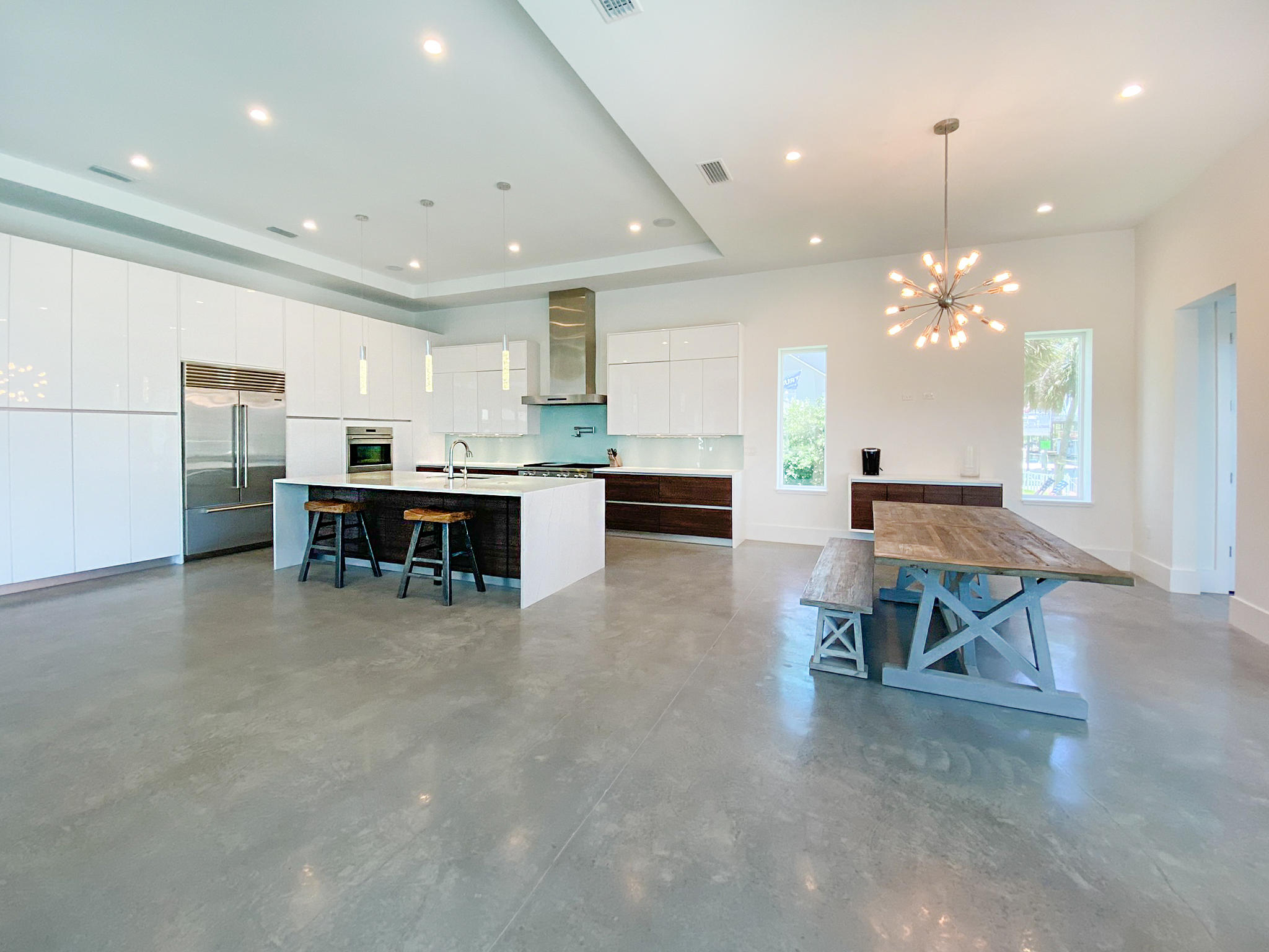 HOLIDAY ISLE - Residential