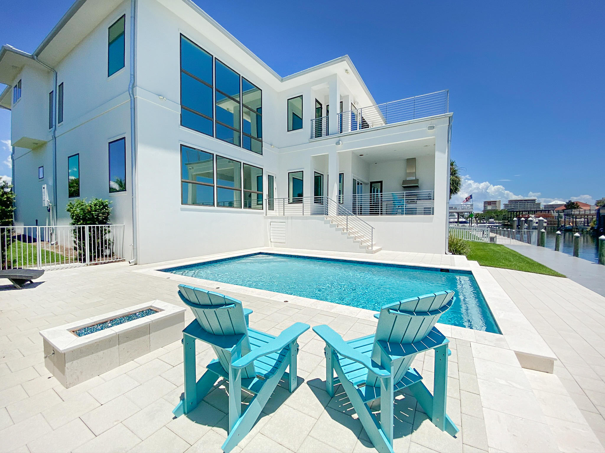 HOLIDAY ISLE - Residential