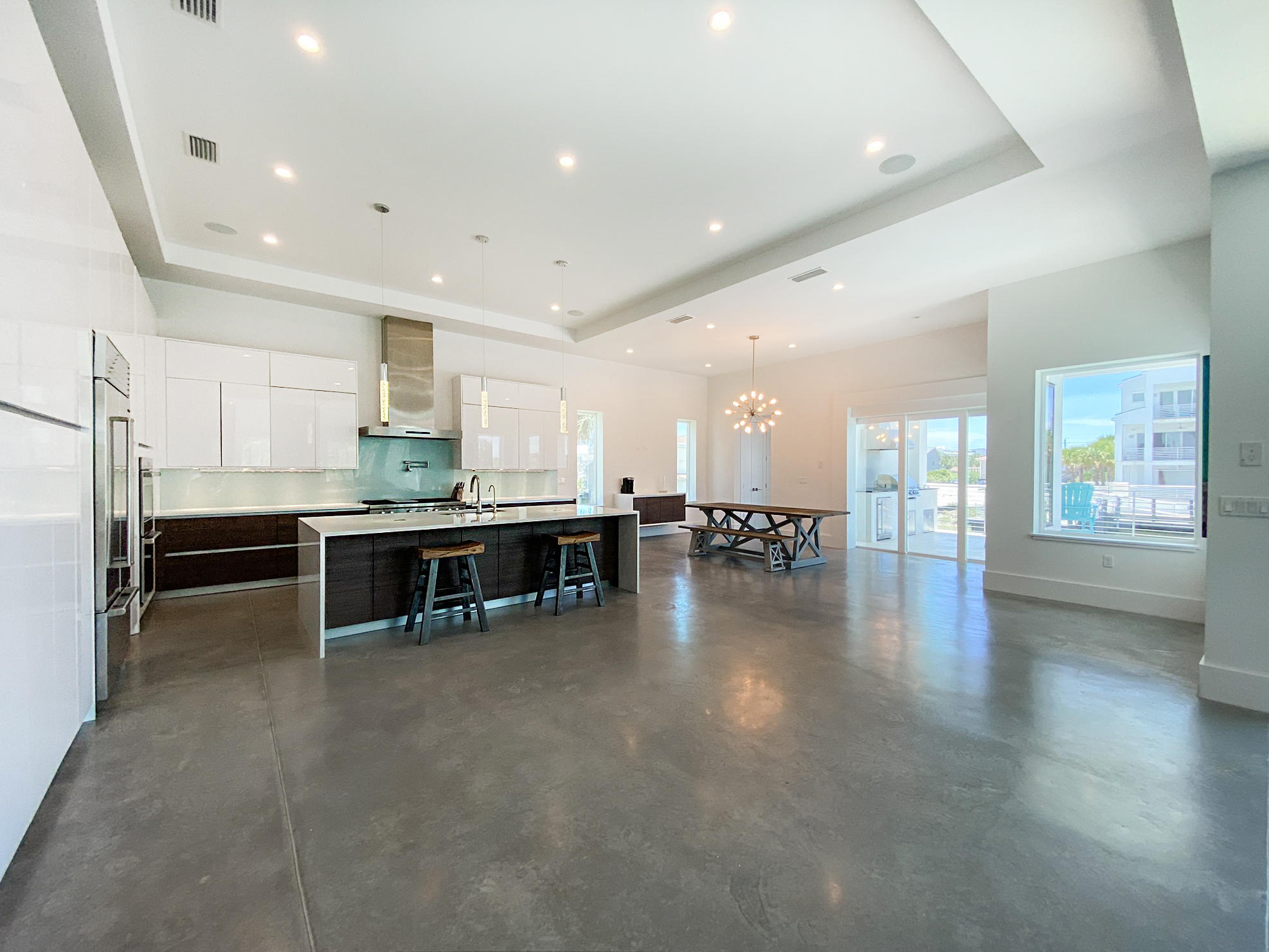 HOLIDAY ISLE - Residential