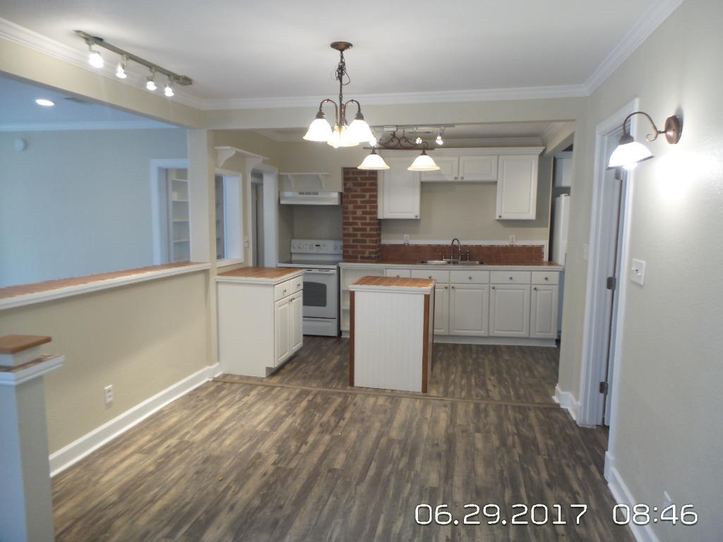 METES & BOUNDS - Residential Lease