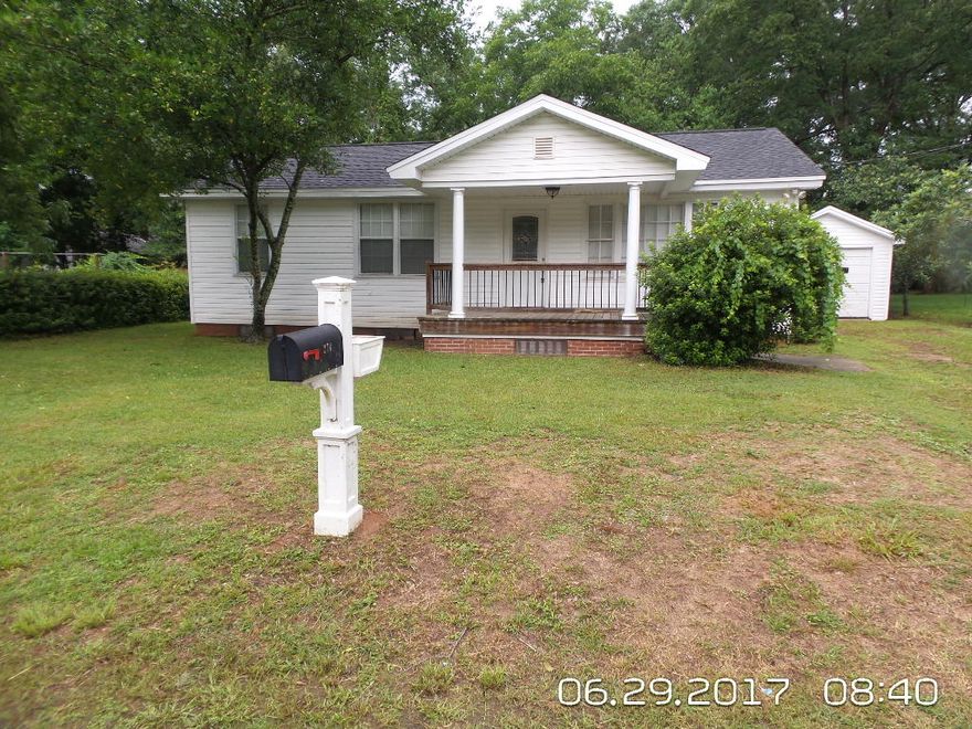 Available 05/11/2018....Beautifully renovated older home located in the heart of Crestview. 4/2 floor plan features newer flooring, paint, fixtures, exposed brick in the kitchen, kitchen island and much more. Shelving in the hallway perfect for collectibles, books, and framed pictures. Laminate barn wood flooring throughout the home with neutral paint. Natural light in the home. Large living room, dining area breakfast bar and spacious. Detached garage and laundry. Huge interior lot is magnificent and perfect for large gatherings. No inside smoking. Pets will be allowed with owner approval and $400 non-refundable pet fee. Affordable and convenient.