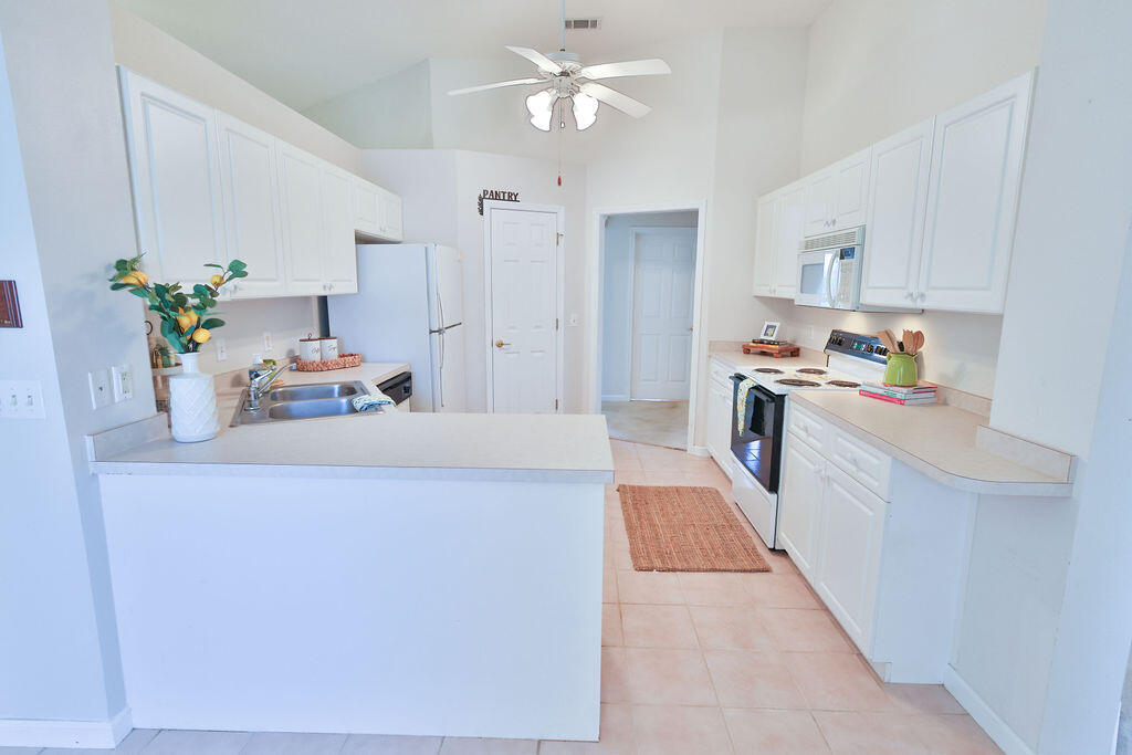 LAKEVIEW S/D - Residential