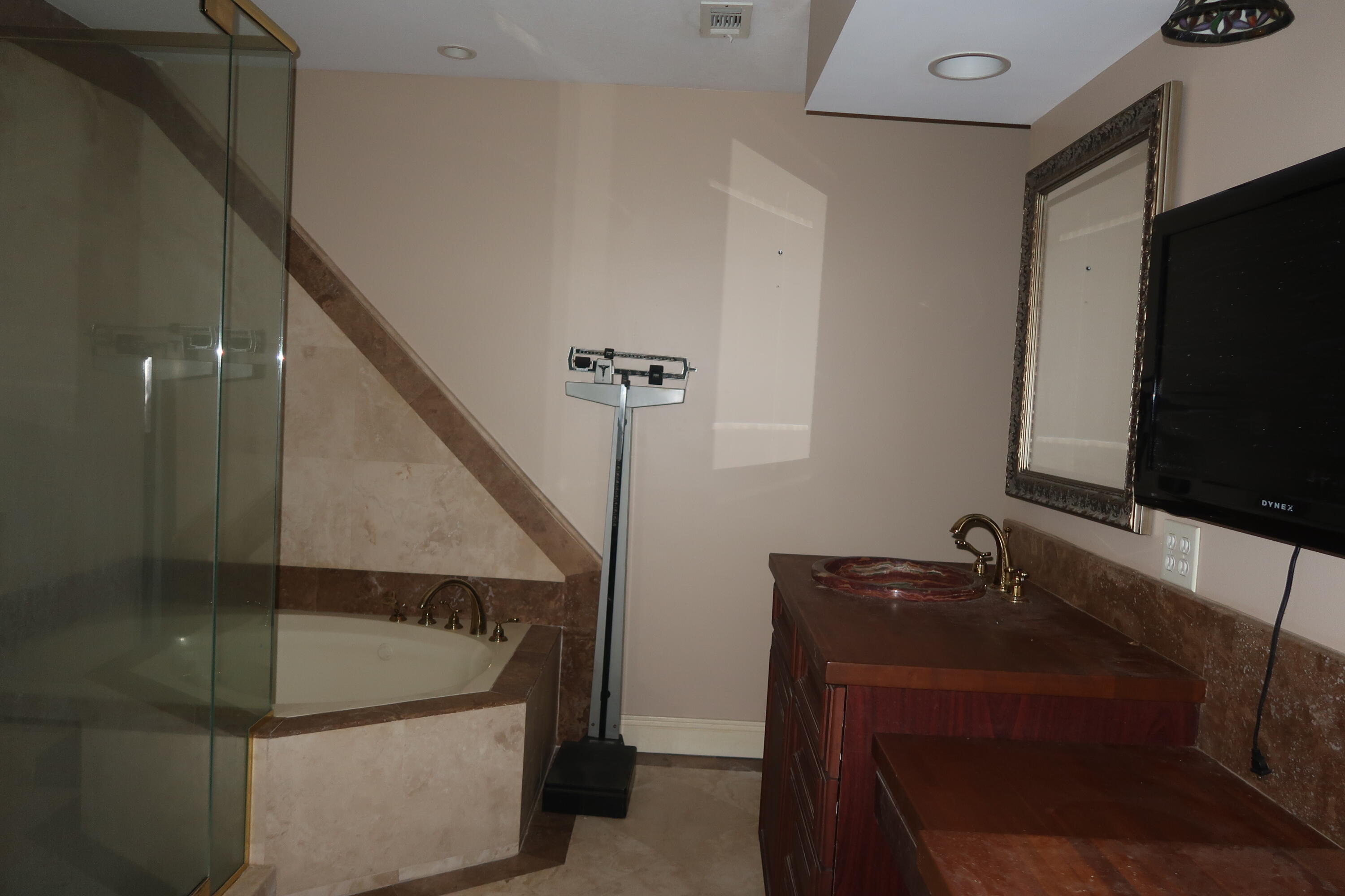 NEPTUNES RETREAT - Residential