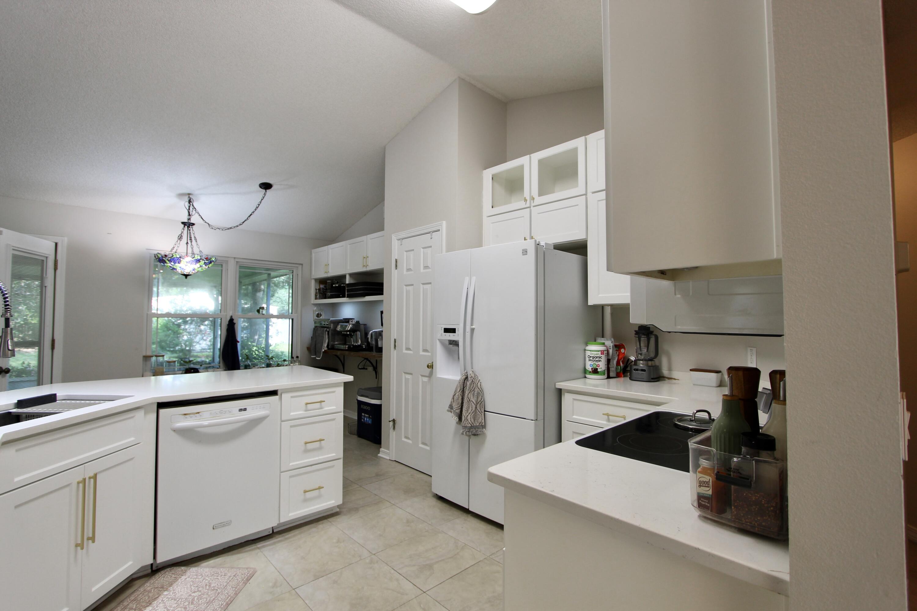 HOLLEY BY THE SEA - Residential Lease