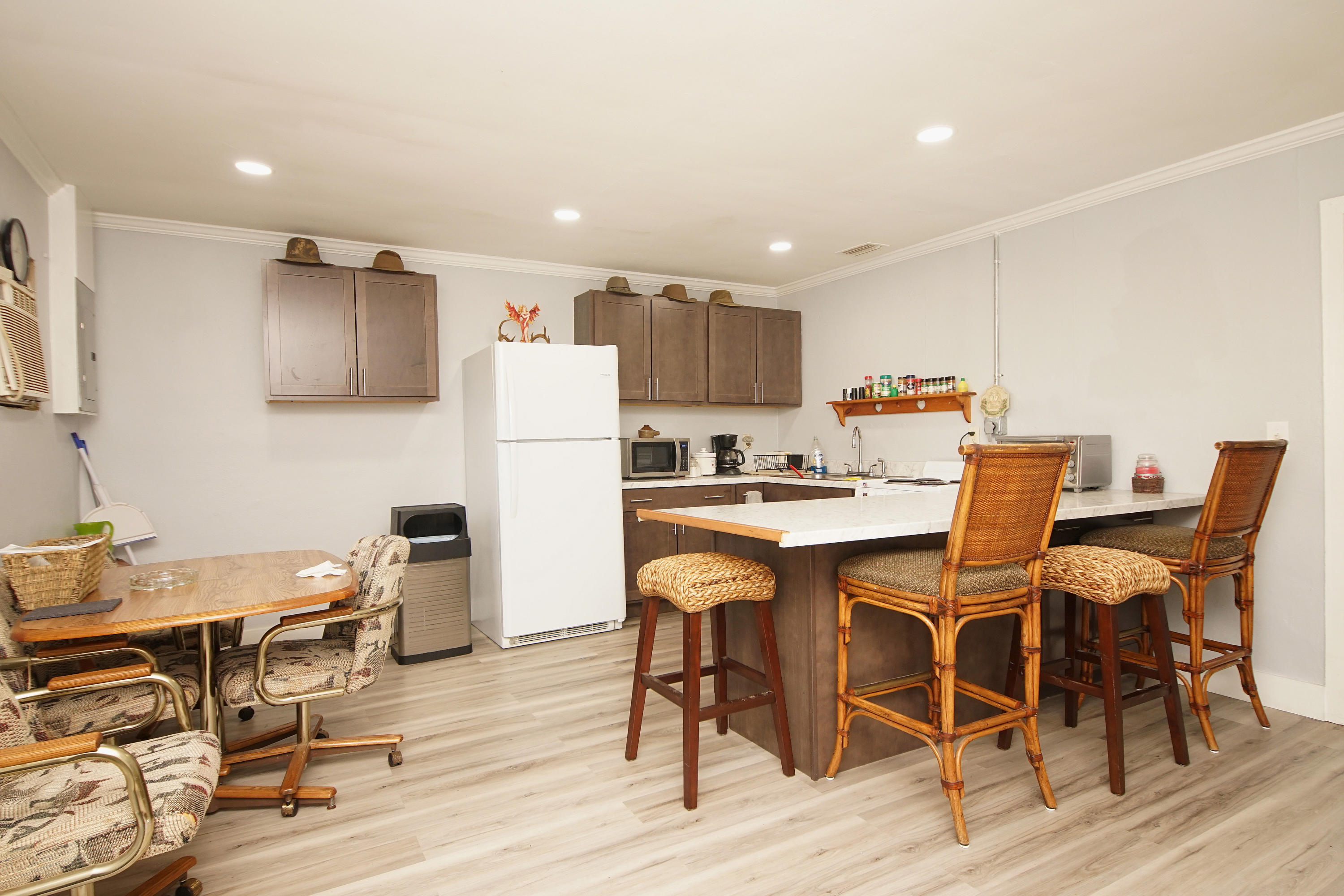 271302-Valp No of Tom's Bayou - Residential