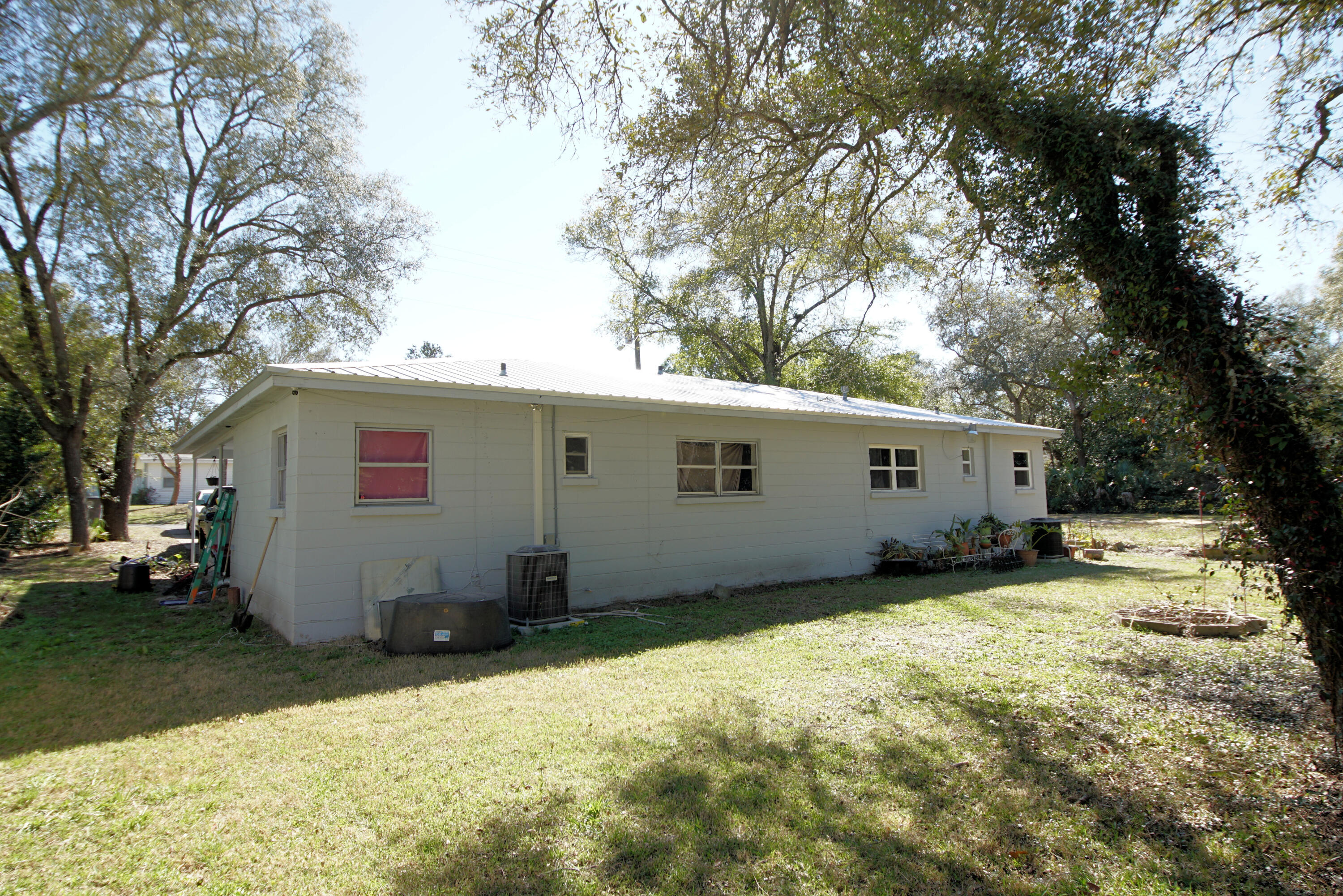 271302-Valp No of Tom's Bayou - Residential