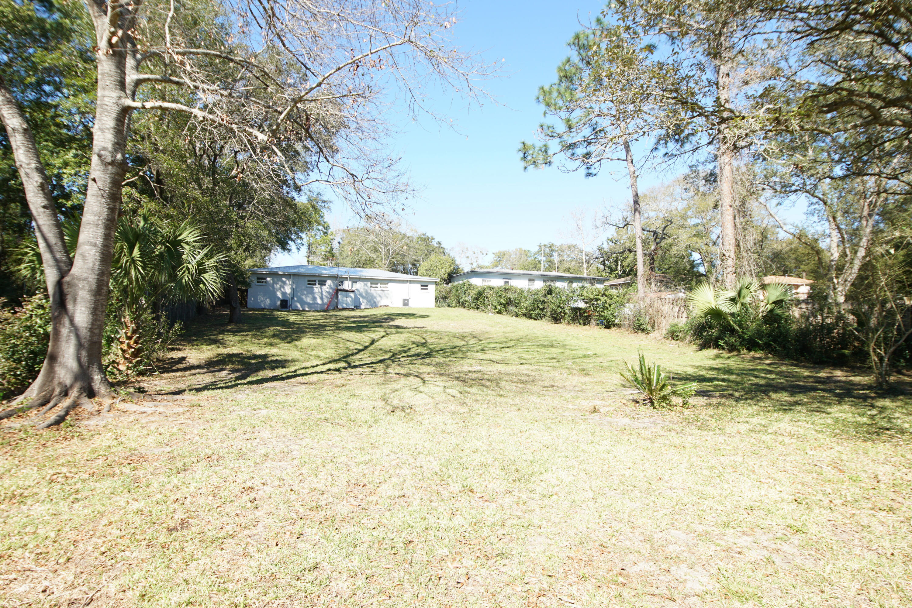 271302-Valp No of Tom's Bayou - Residential
