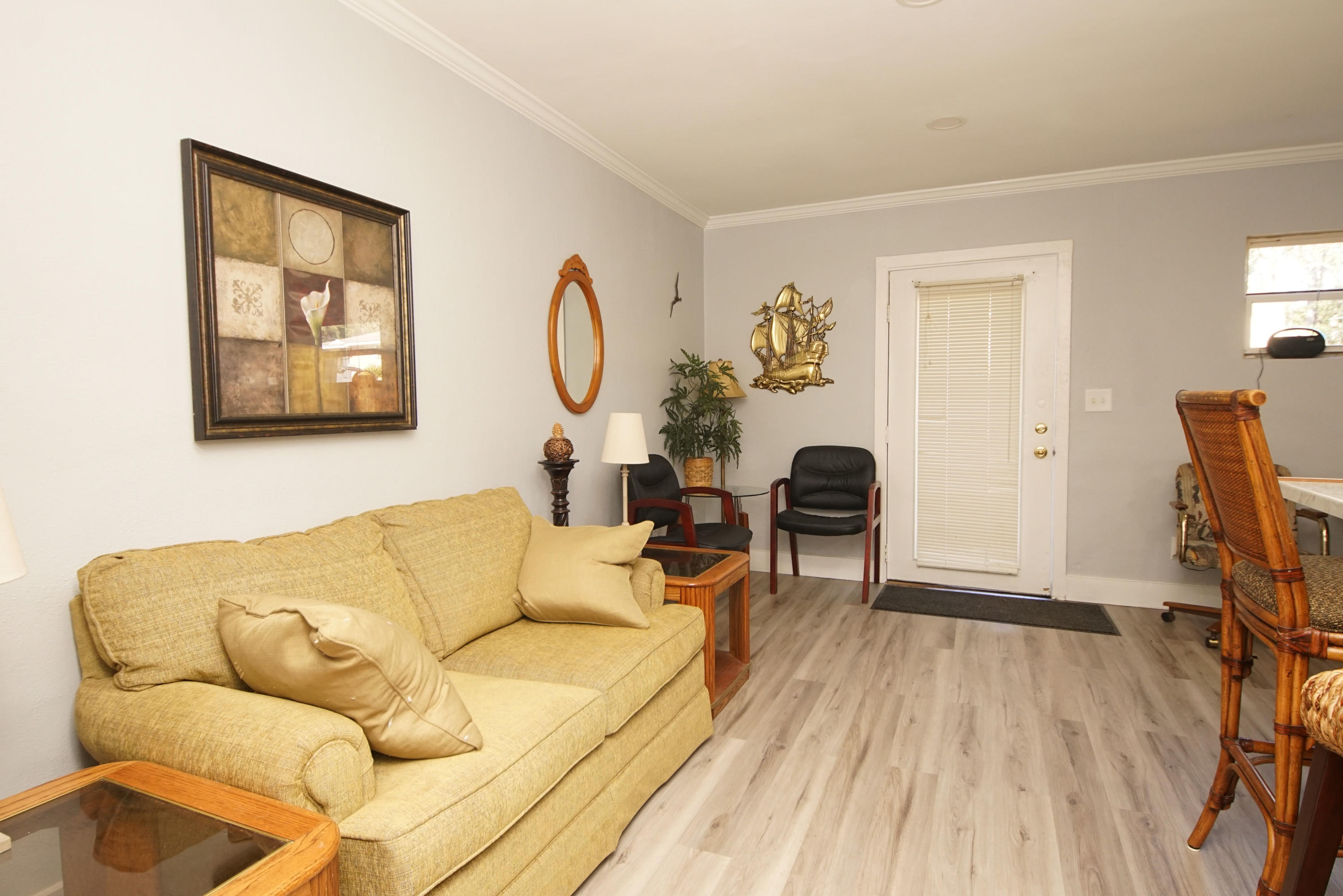 271302-Valp No of Tom's Bayou - Residential