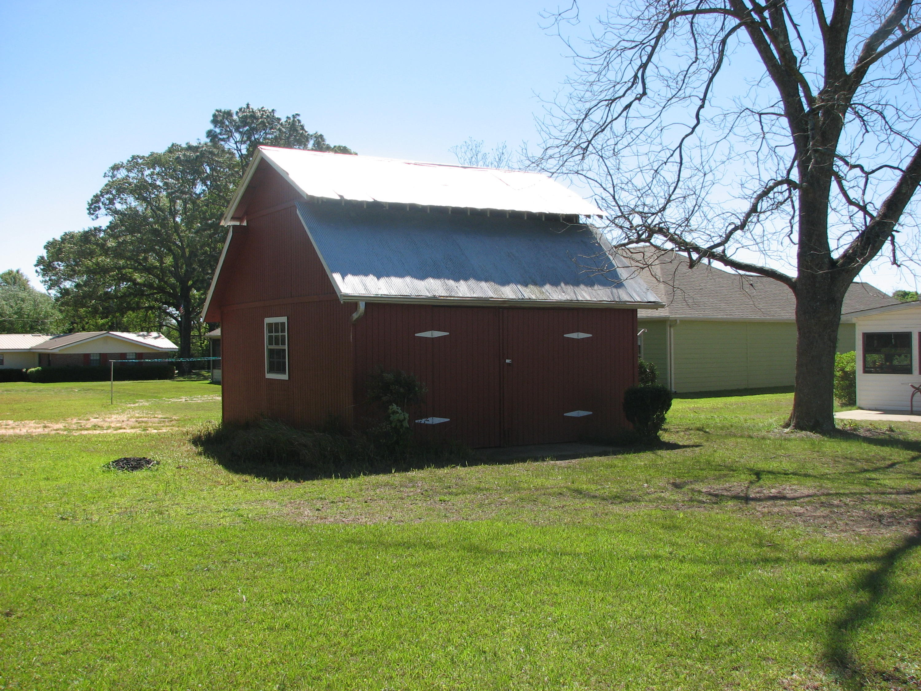 OAKDALE MINI FARMS - Residential