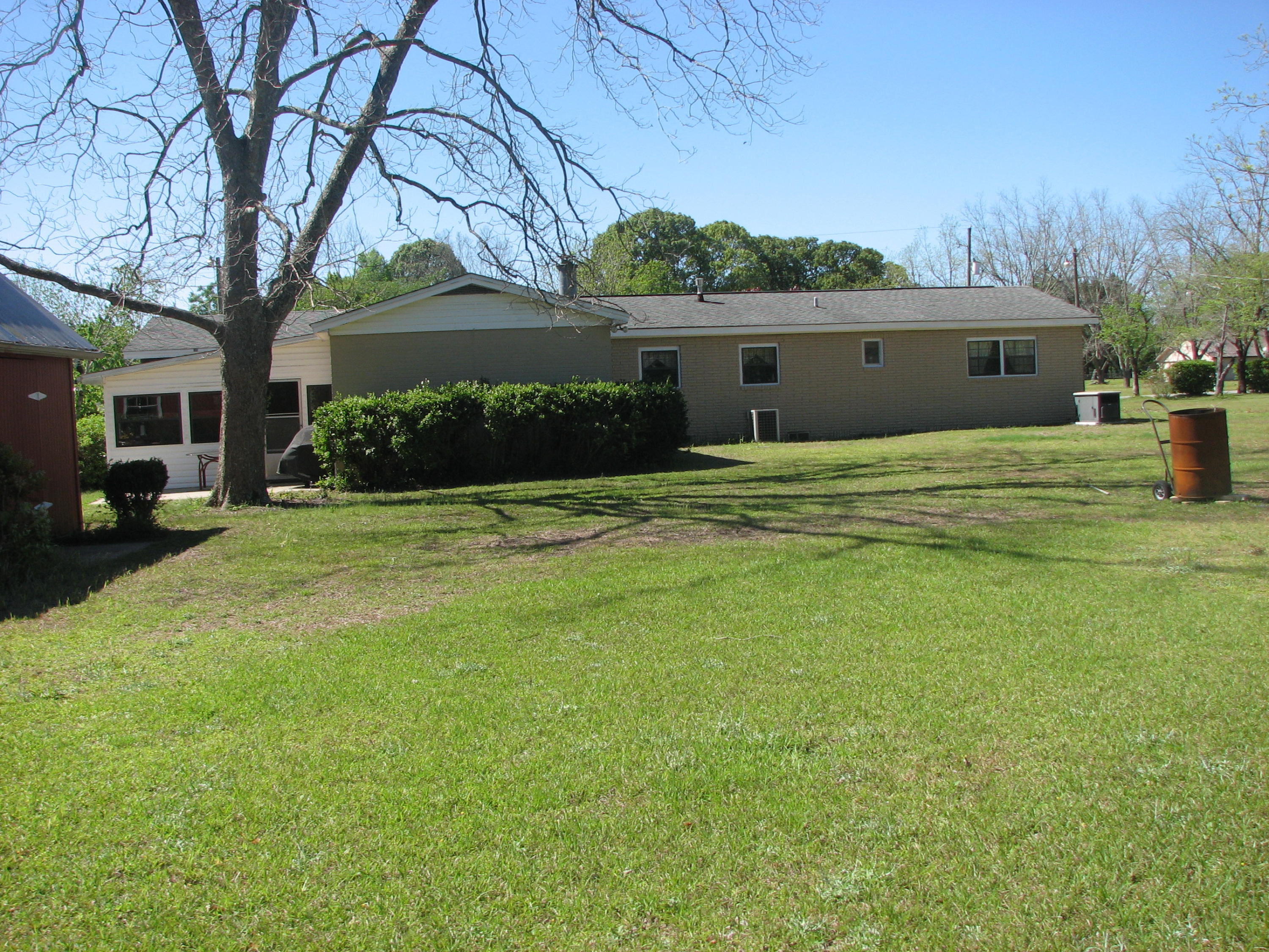 OAKDALE MINI FARMS - Residential