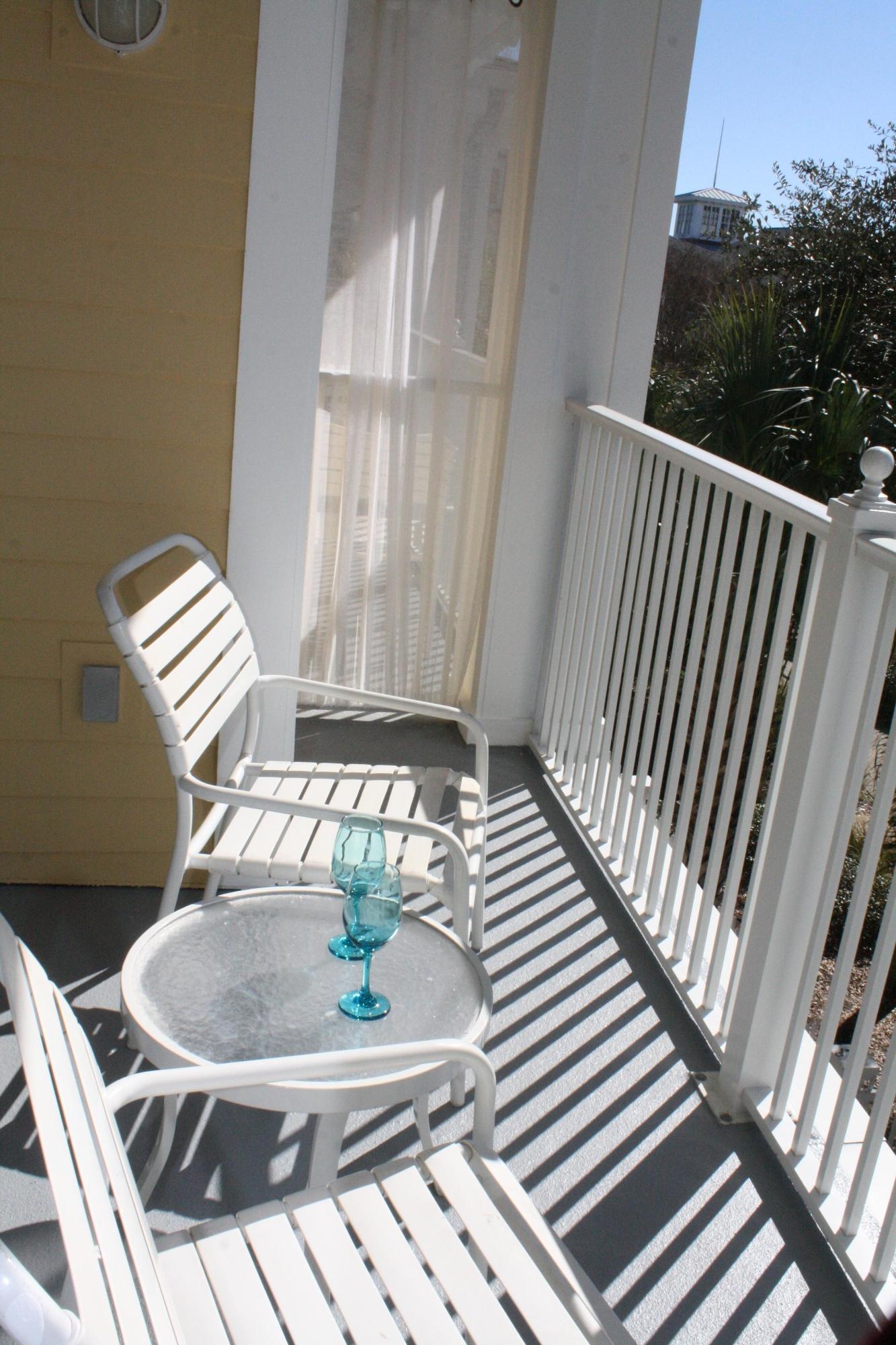 PILOT HOUSE - Residential