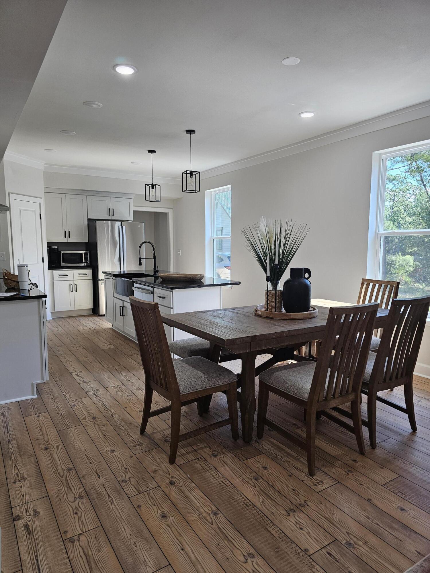 Magnolia Beach - Residential