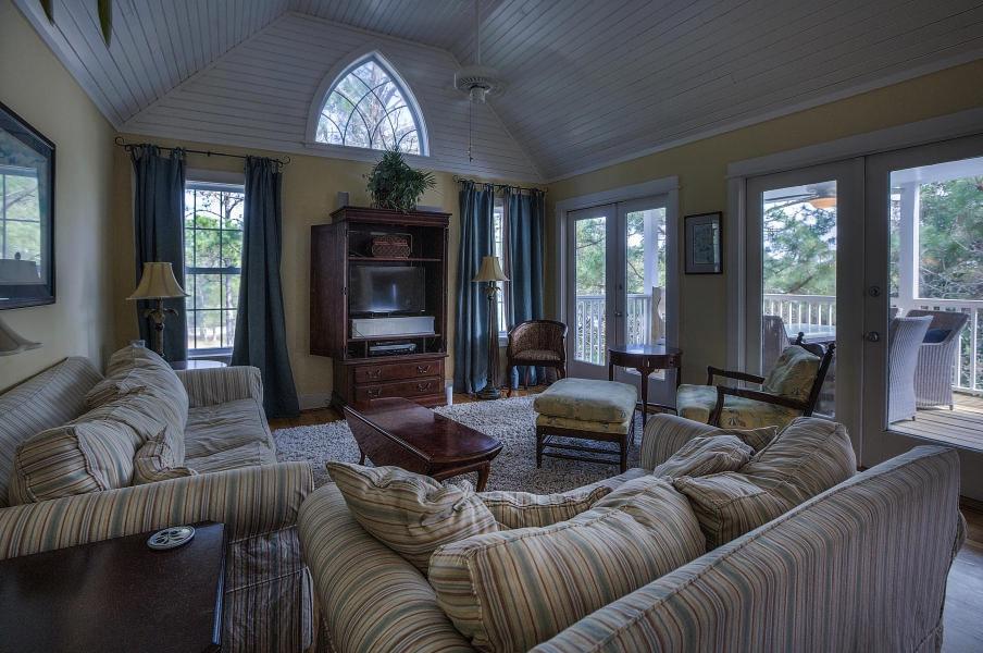 CALYPSO POINTE - Residential