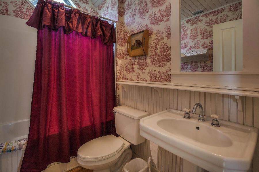 CALYPSO POINTE - Residential