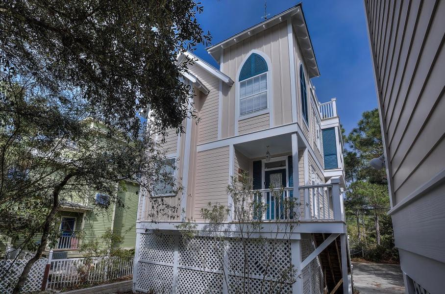 CALYPSO POINTE - Residential