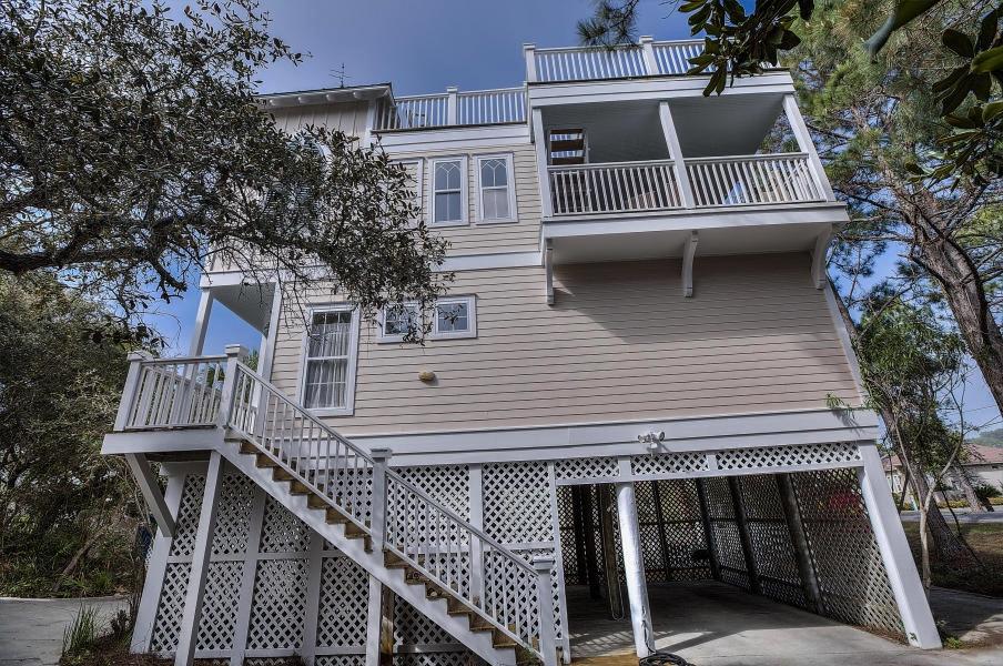 CALYPSO POINTE - Residential