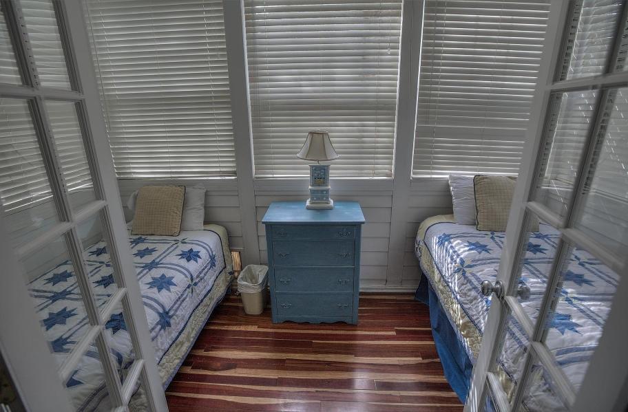 CALYPSO POINTE - Residential