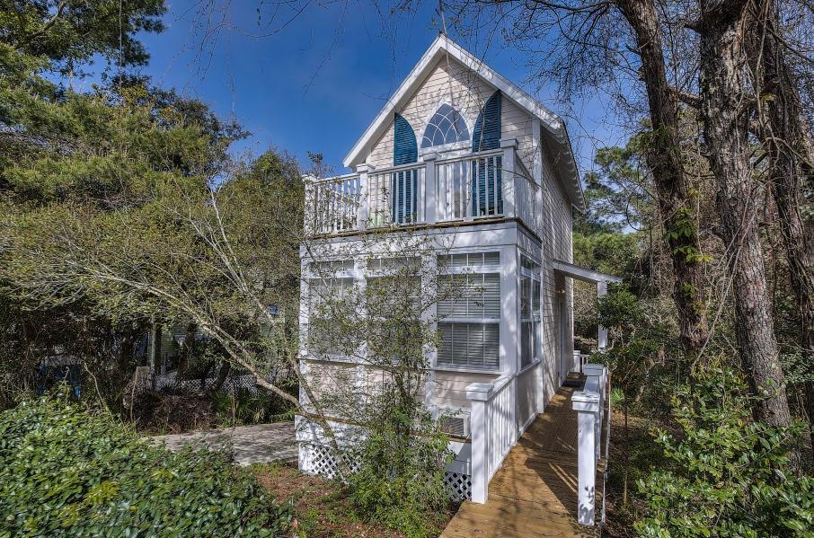 CALYPSO POINTE - Residential