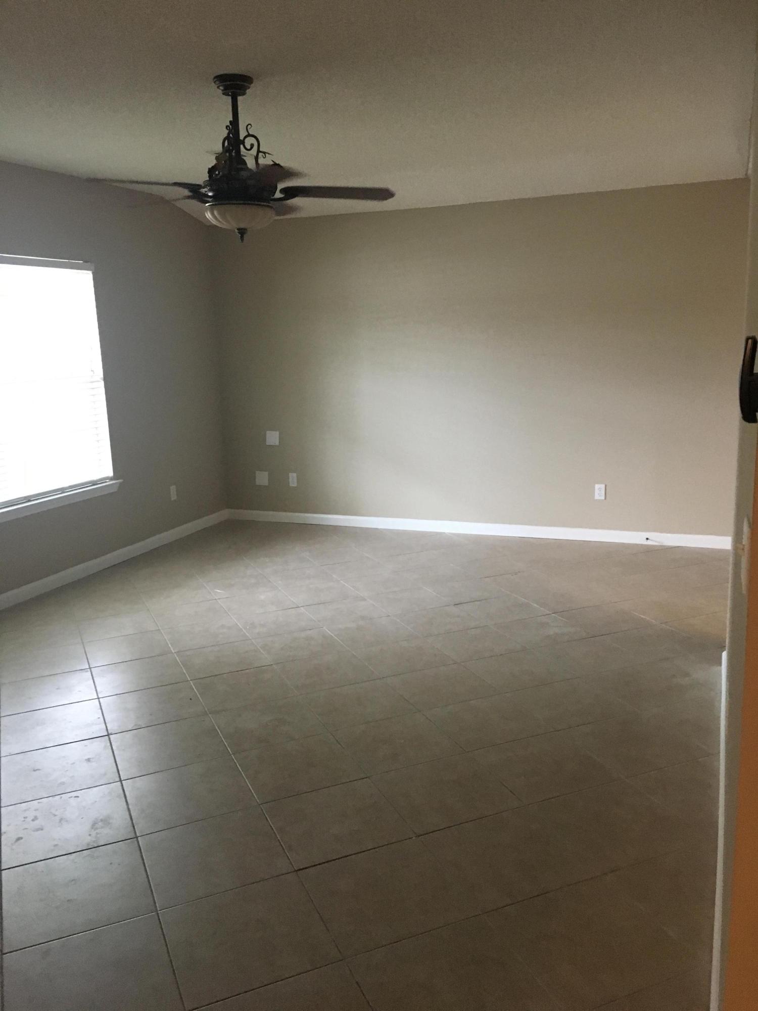 HARLAN SQUARE S/D - Residential