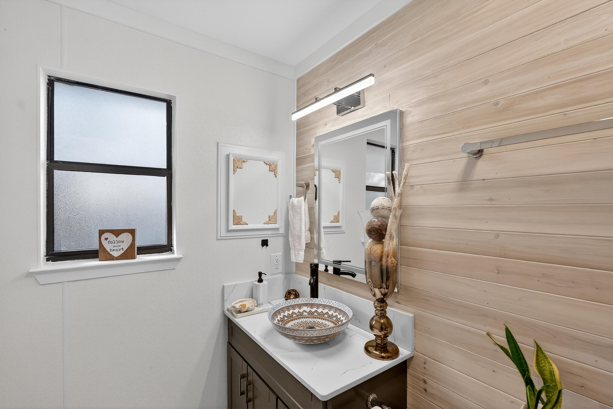 LINCOLN BAYOU PATIO HOMES - Residential