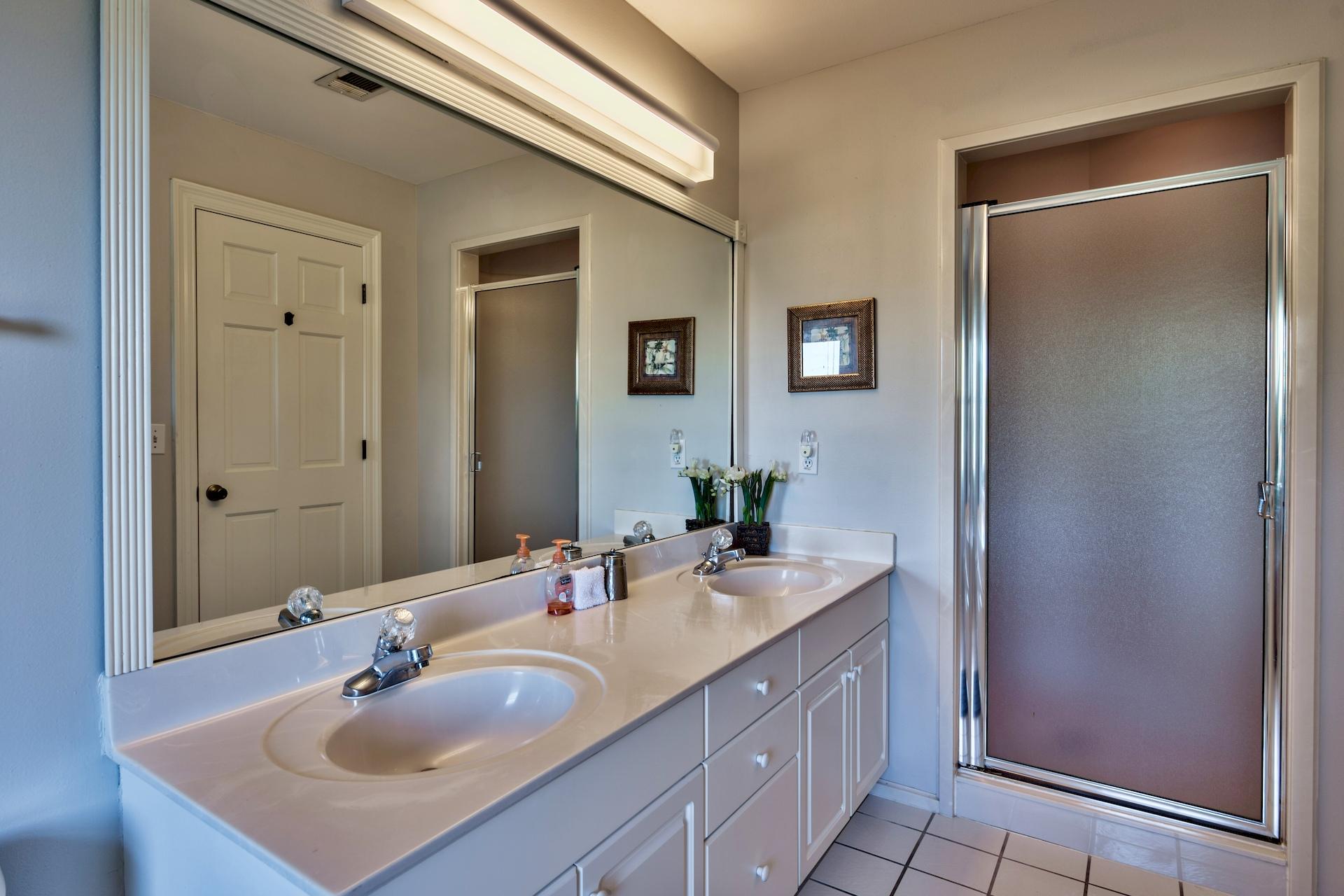 TURNBERRY VILLAS CONDO - Residential