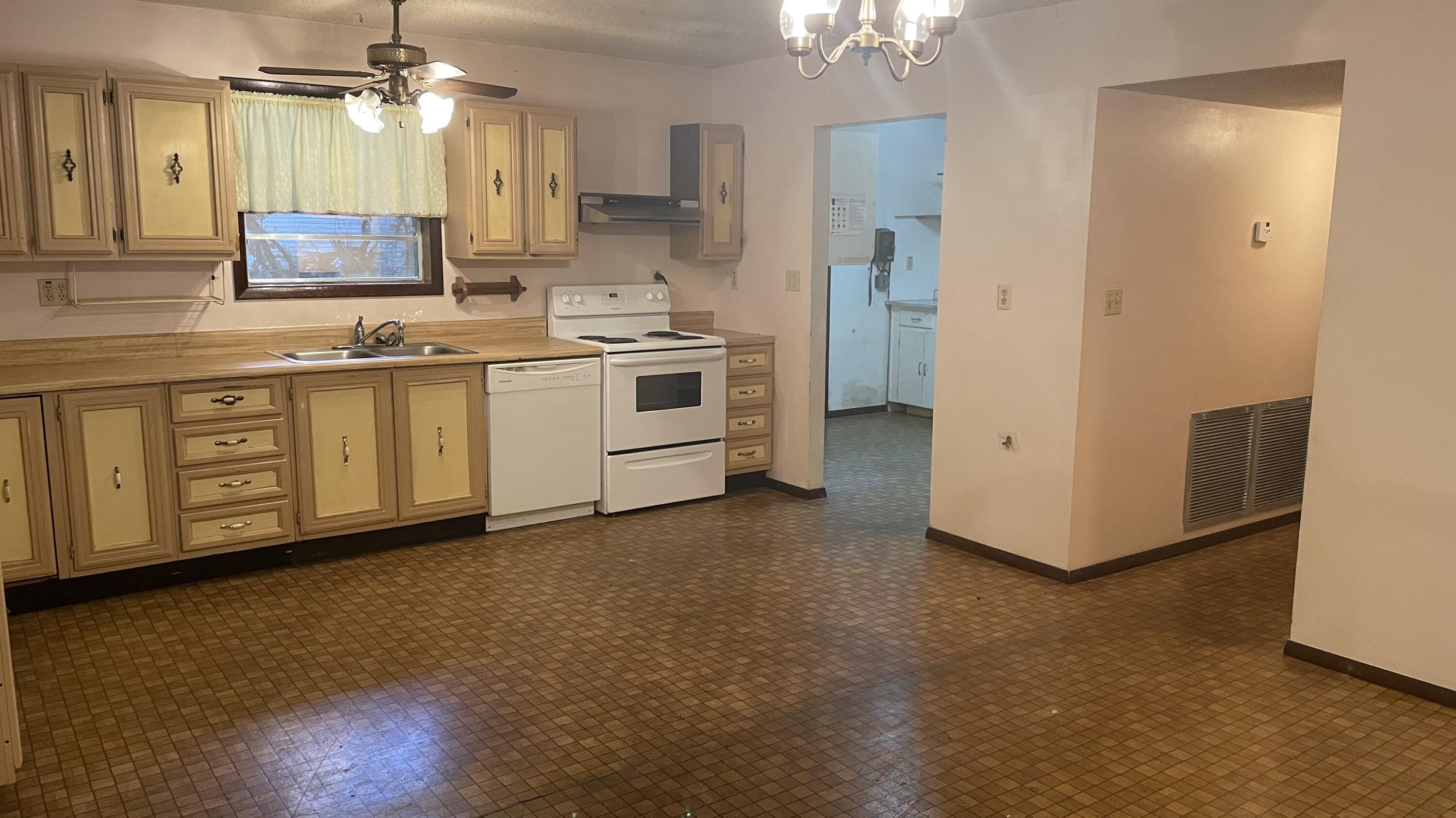 BRYN MAWR PARK - Residential