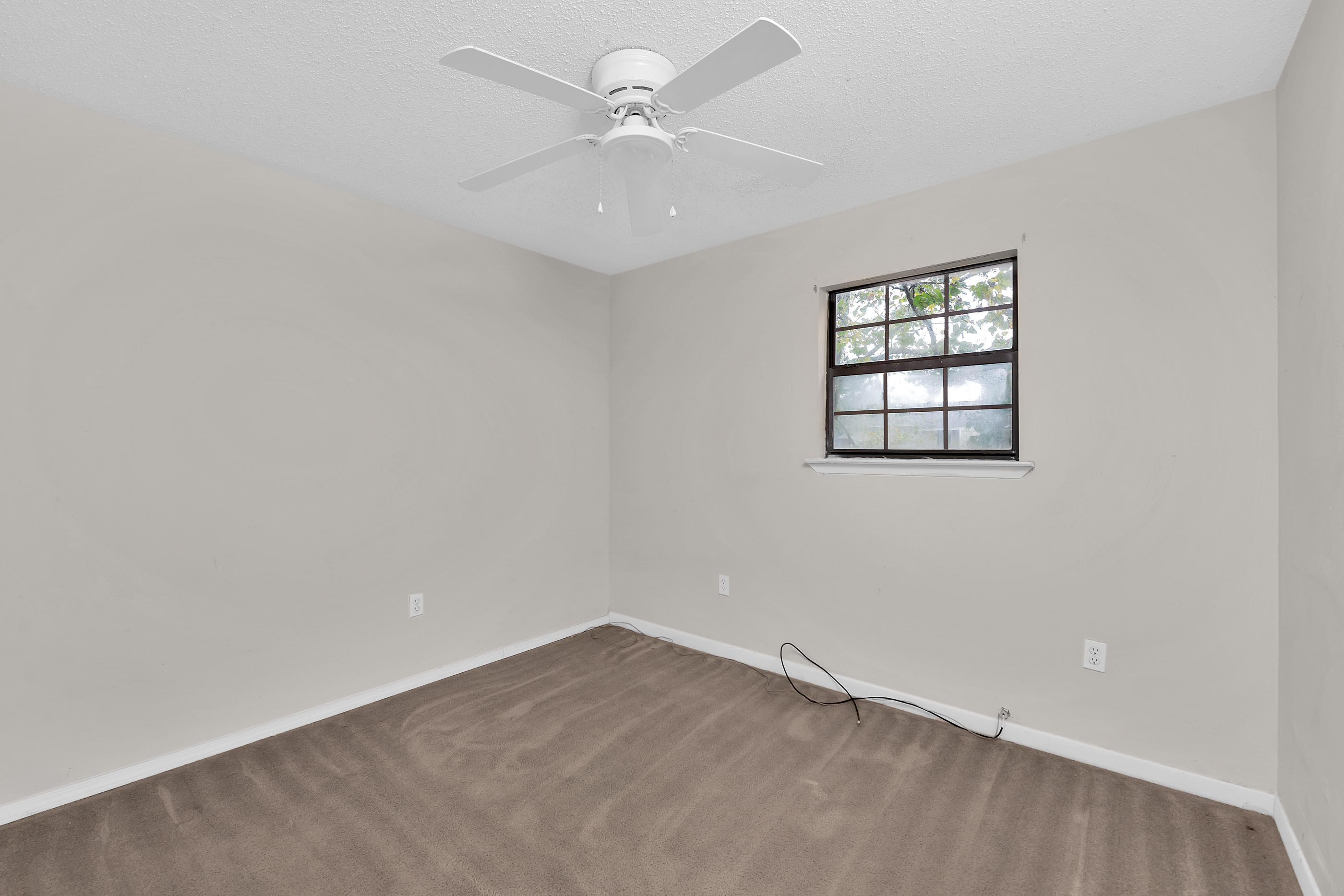 PINE MEADOWS 4TH ADDN - Residential