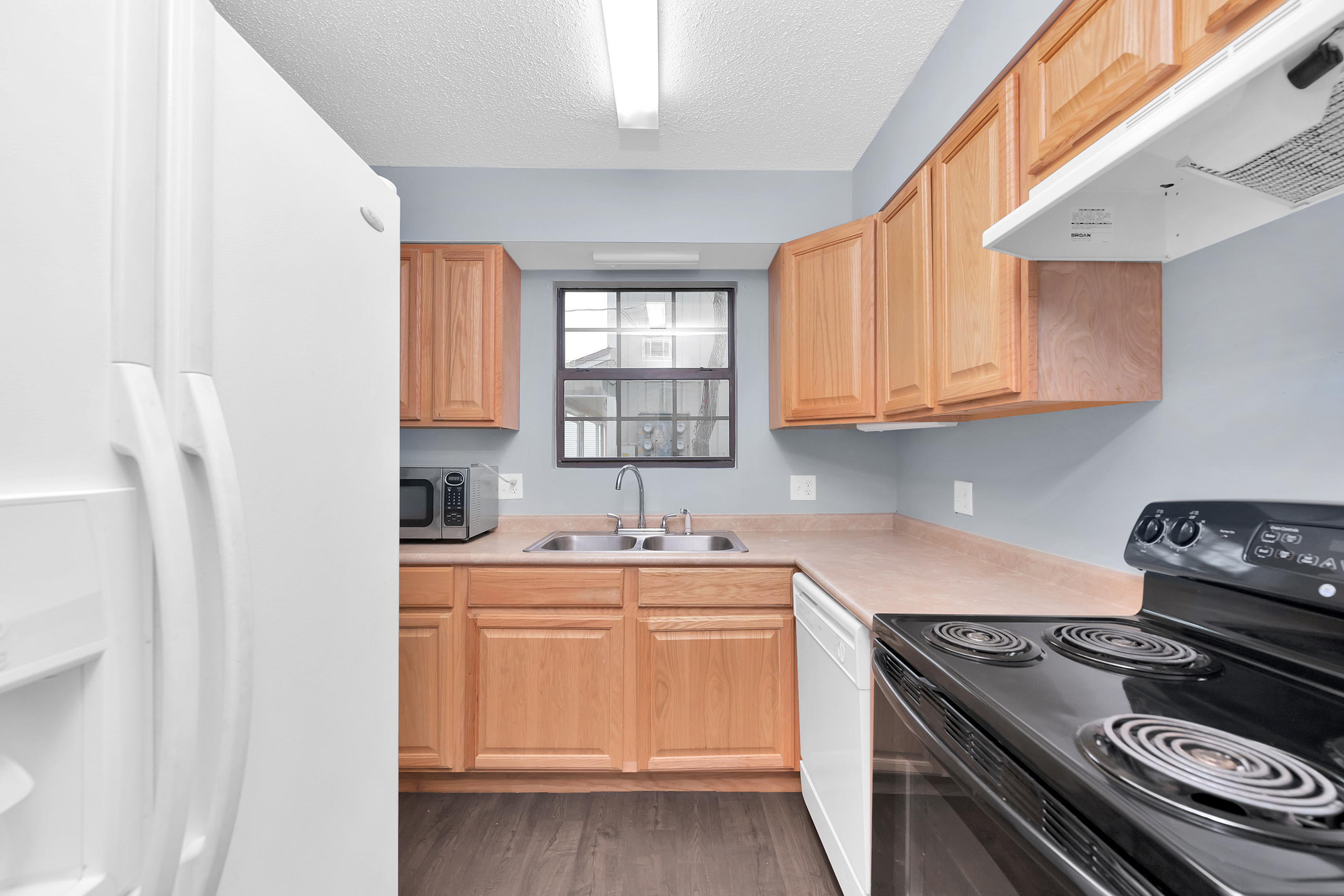 PINE MEADOWS 4TH ADDN - Residential