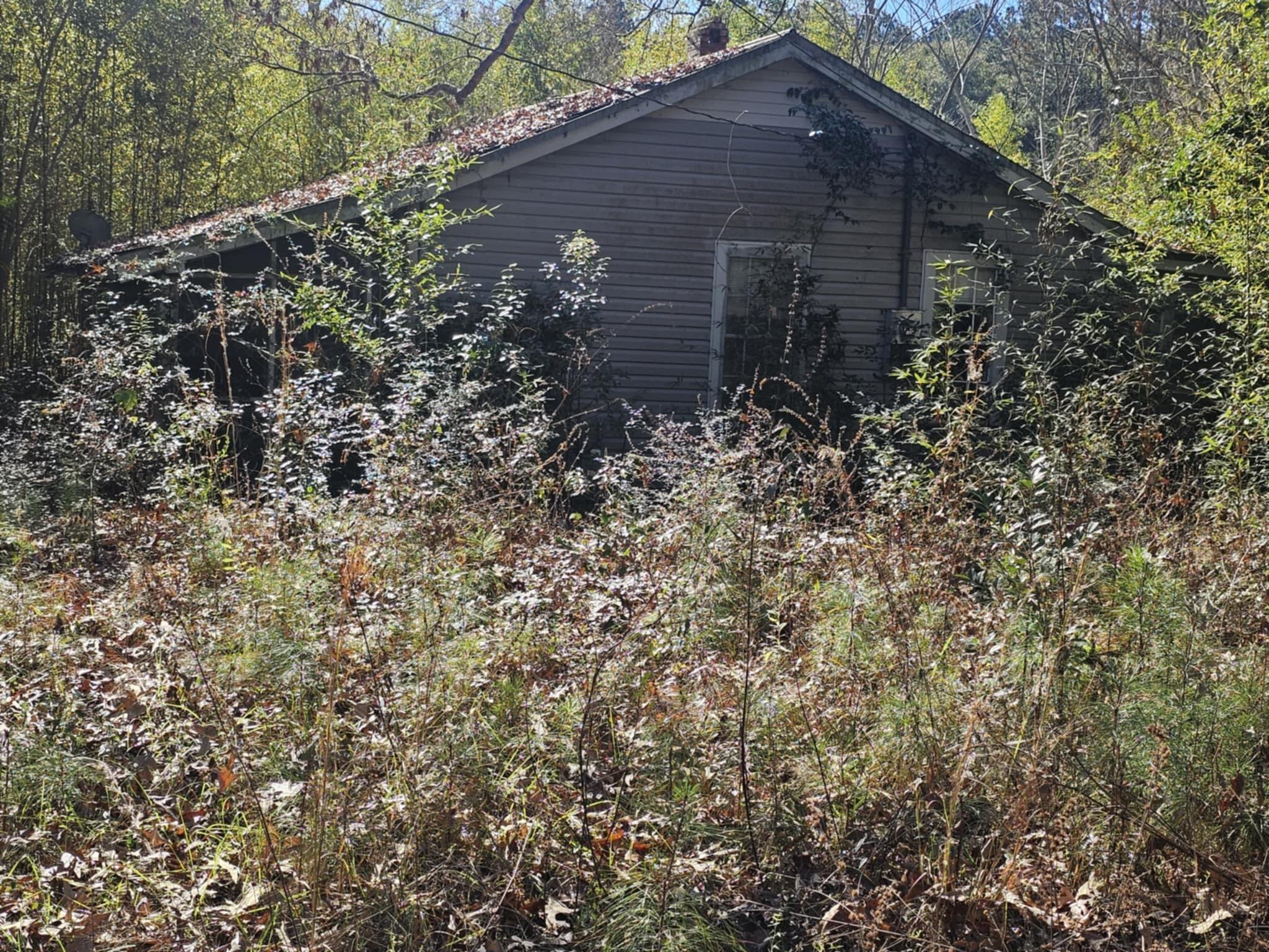 METES & BOUNDS - Land