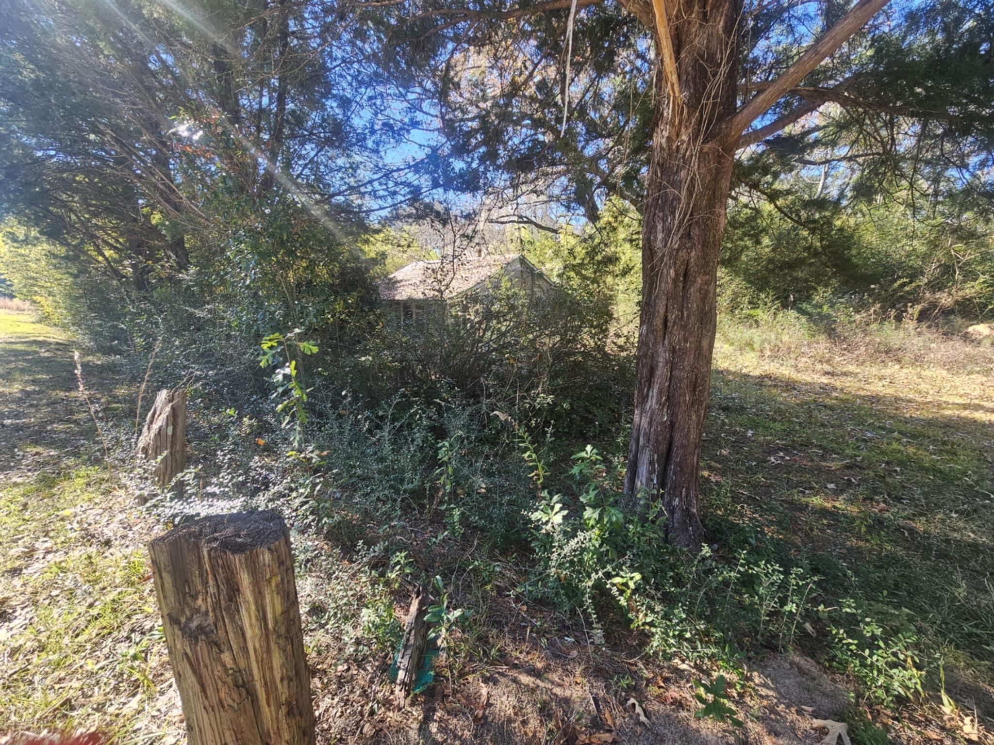 METES & BOUNDS - Land