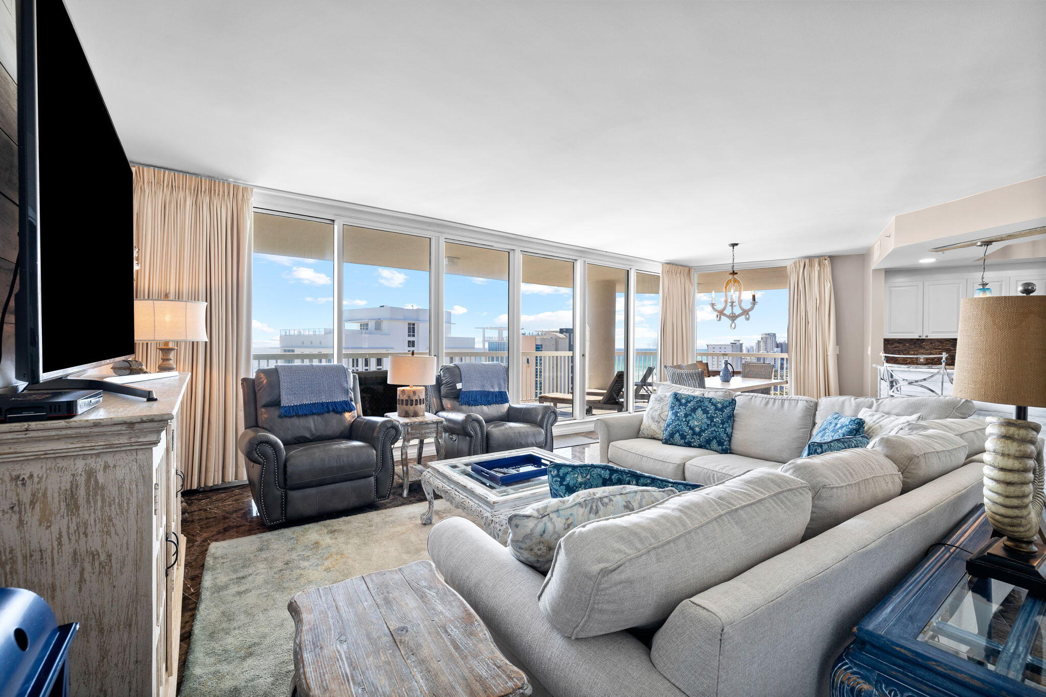 ST. MAARTEN AT SILVER SHELLS - Residential