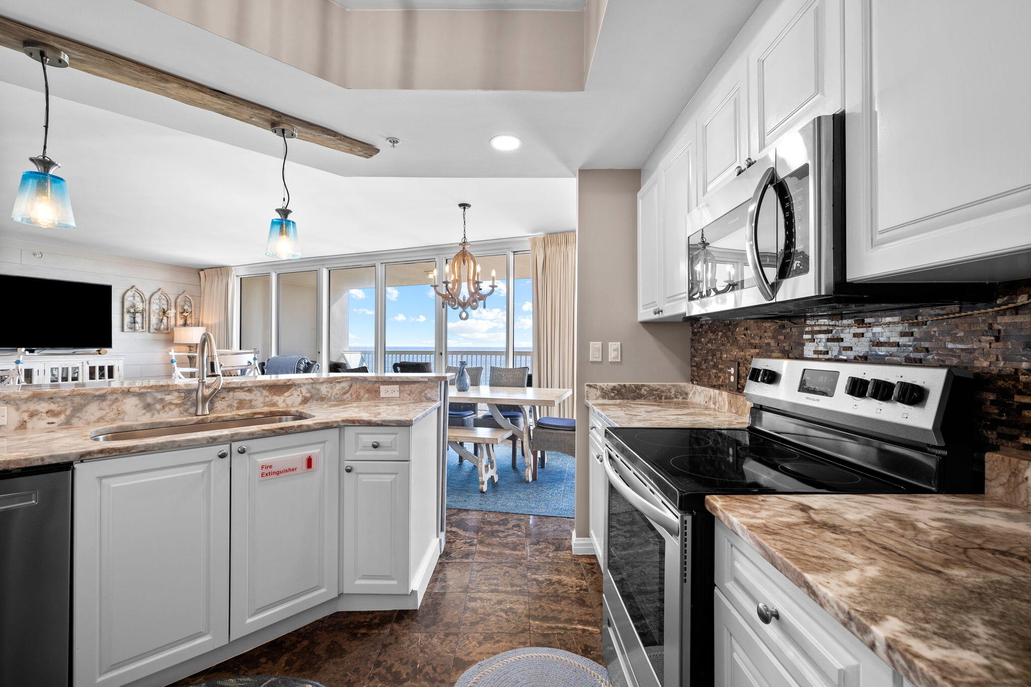 ST. MAARTEN AT SILVER SHELLS - Residential