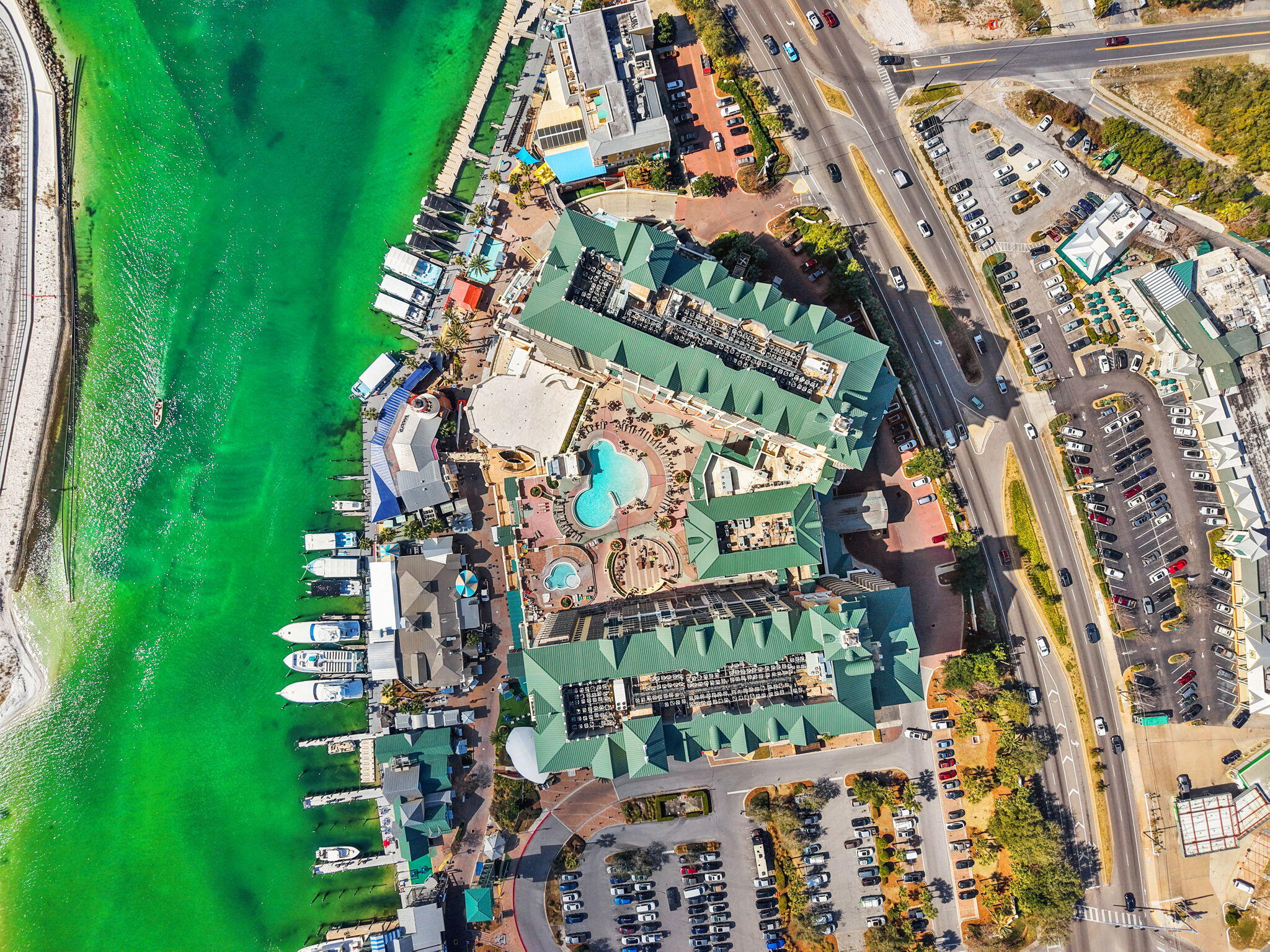 EMERALD GRANDE - Residential