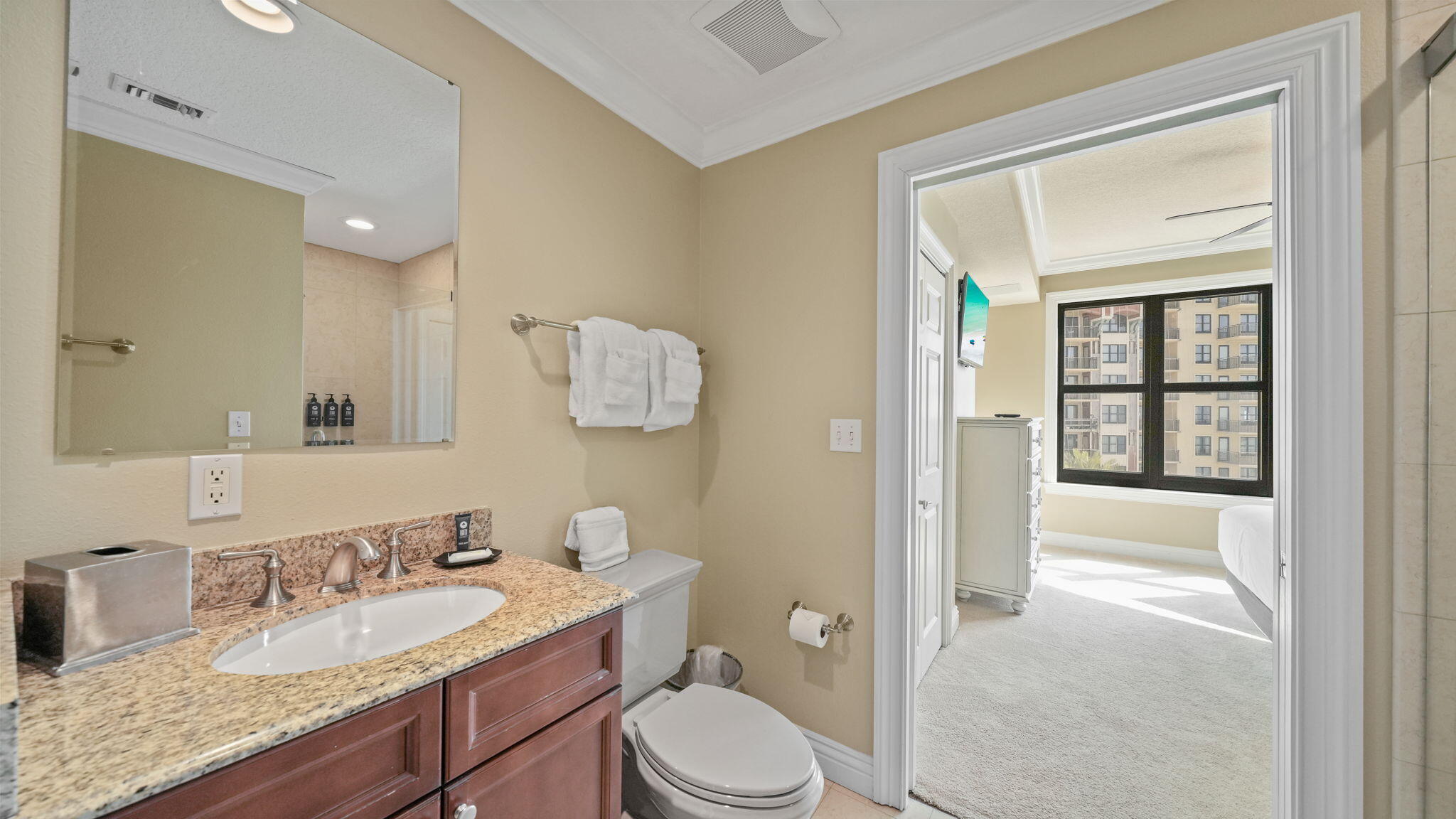 EMERALD GRANDE - Residential