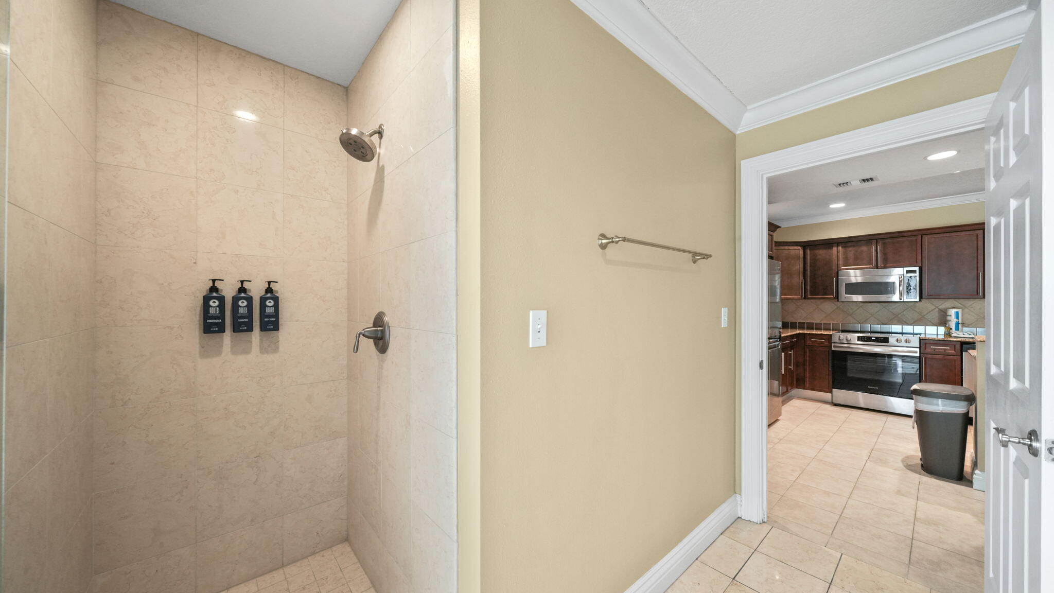 EMERALD GRANDE - Residential