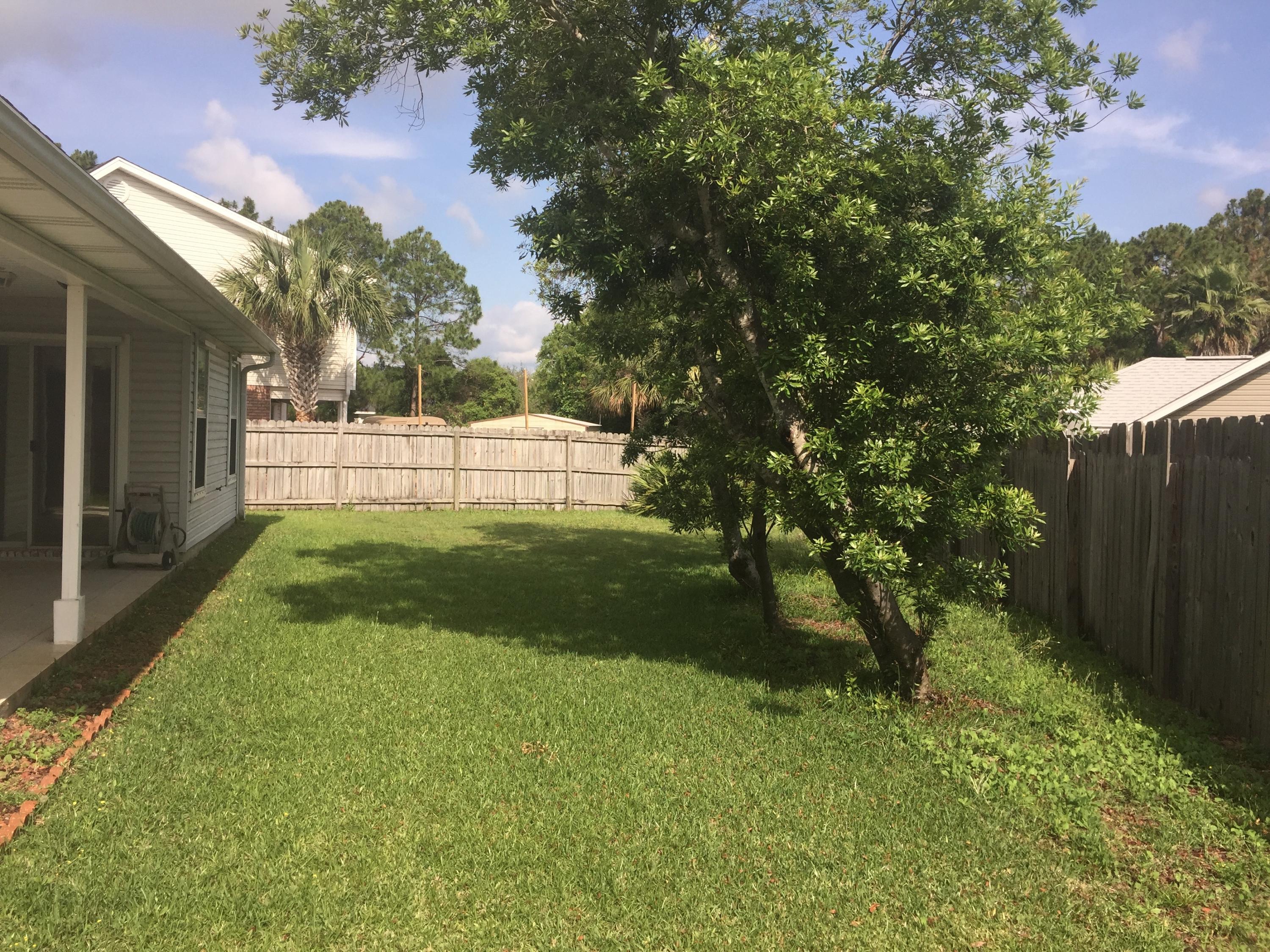 HARBOR BREEZE - Residential Lease