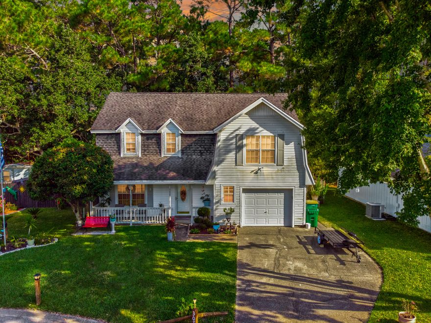 ** SELLER WILL REPLACE ROOF BEFORE CLOSING WITH AN ACCEPTABLE OFFER** Welcome to Yorktown at Willow Bend!! Conveniently located to schools, military bases, and the hospital.

This charming 4 Bedroom 2 Bath traditional style home located on a Cul-De-Sac could be yours. Enjoy the beautiful trees on one of the biggest lots in Willow Bend. Once inside, you will notice the freshly painted interior. Entertain your guests with an open kitchen attached to the living room. Extra cabinetry and the boarded attic allows additional storage options.
Moving upstairs, the widened staircase leaves a lasting impression. The Master Bathroom  boasts a walk in closet, large dressing area, and a Jack and Jill sink area. The US Gov't owns the wooded area behind which adds an extra level of security and privacy. Schedule you appointment to view today!
(850) 585-9688