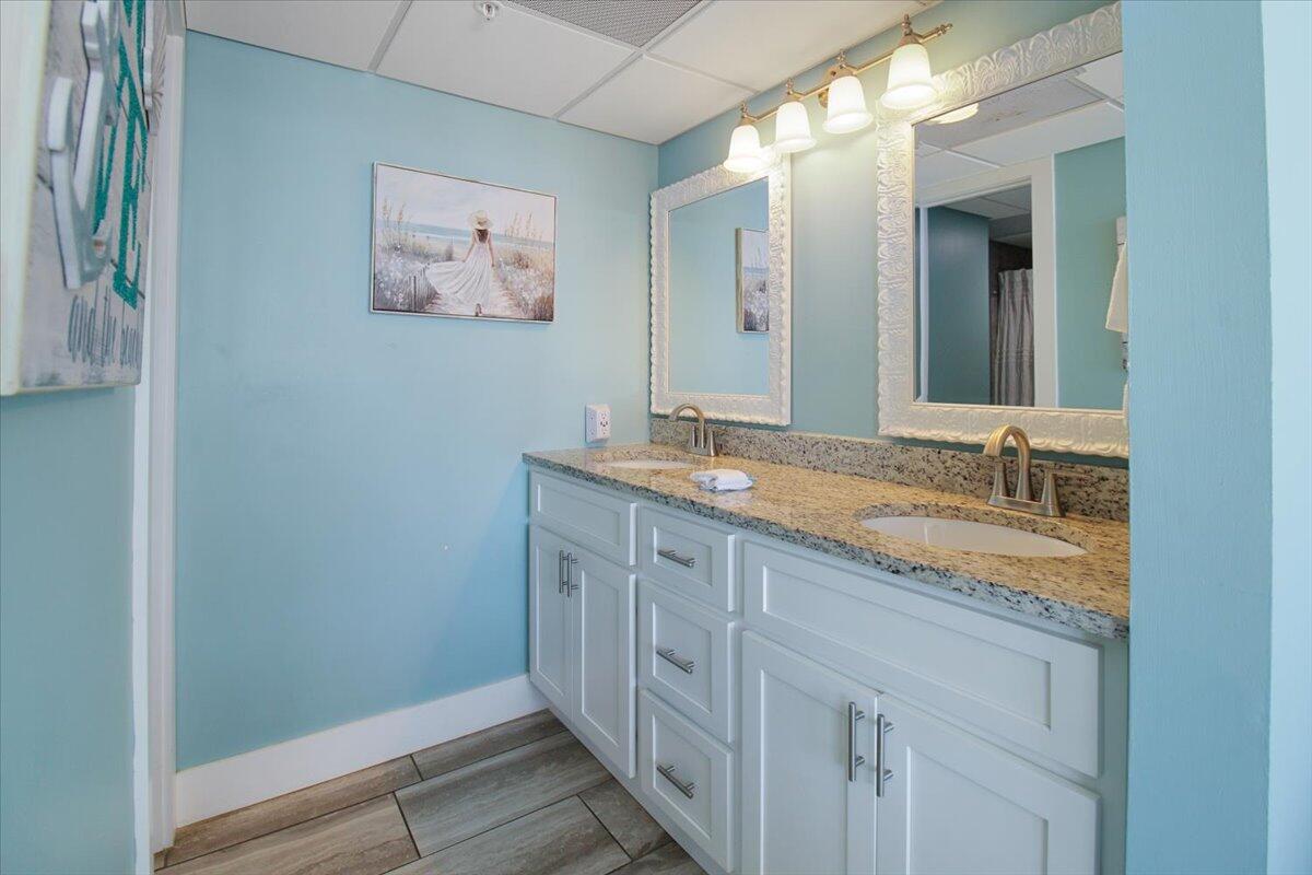 EDGEWATER TOWER 3 - Residential