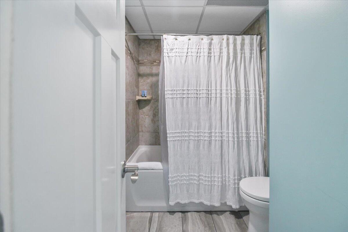 EDGEWATER TOWER 3 - Residential