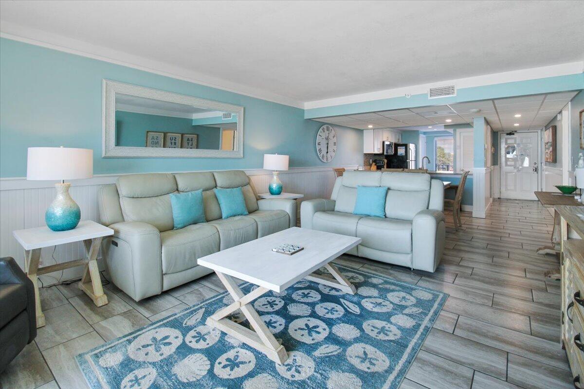 EDGEWATER TOWER 3 - Residential