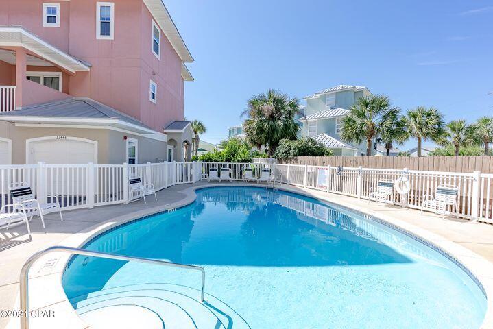 CASA DEL MAR - Residential
