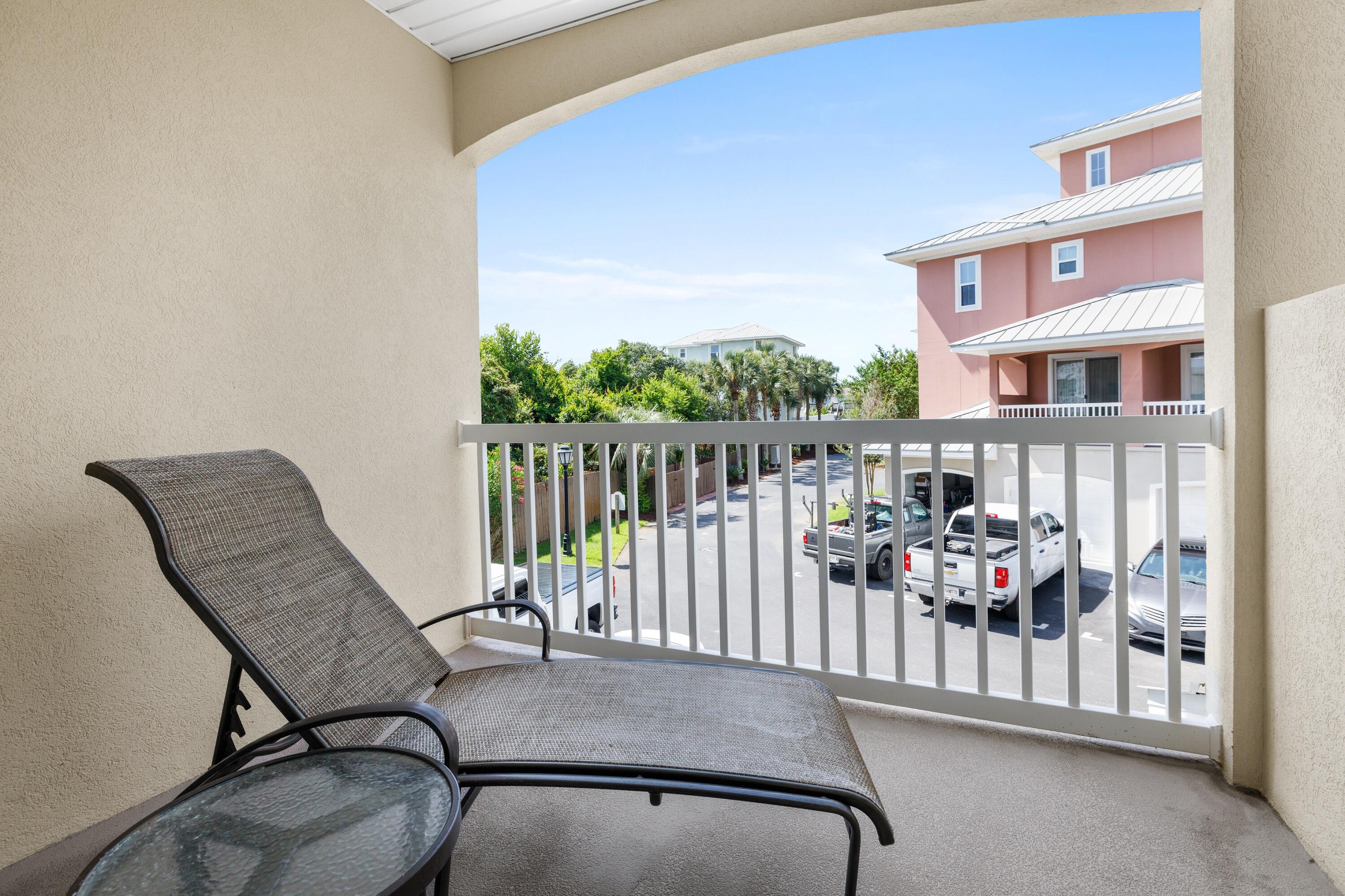 CASA DEL MAR - Residential