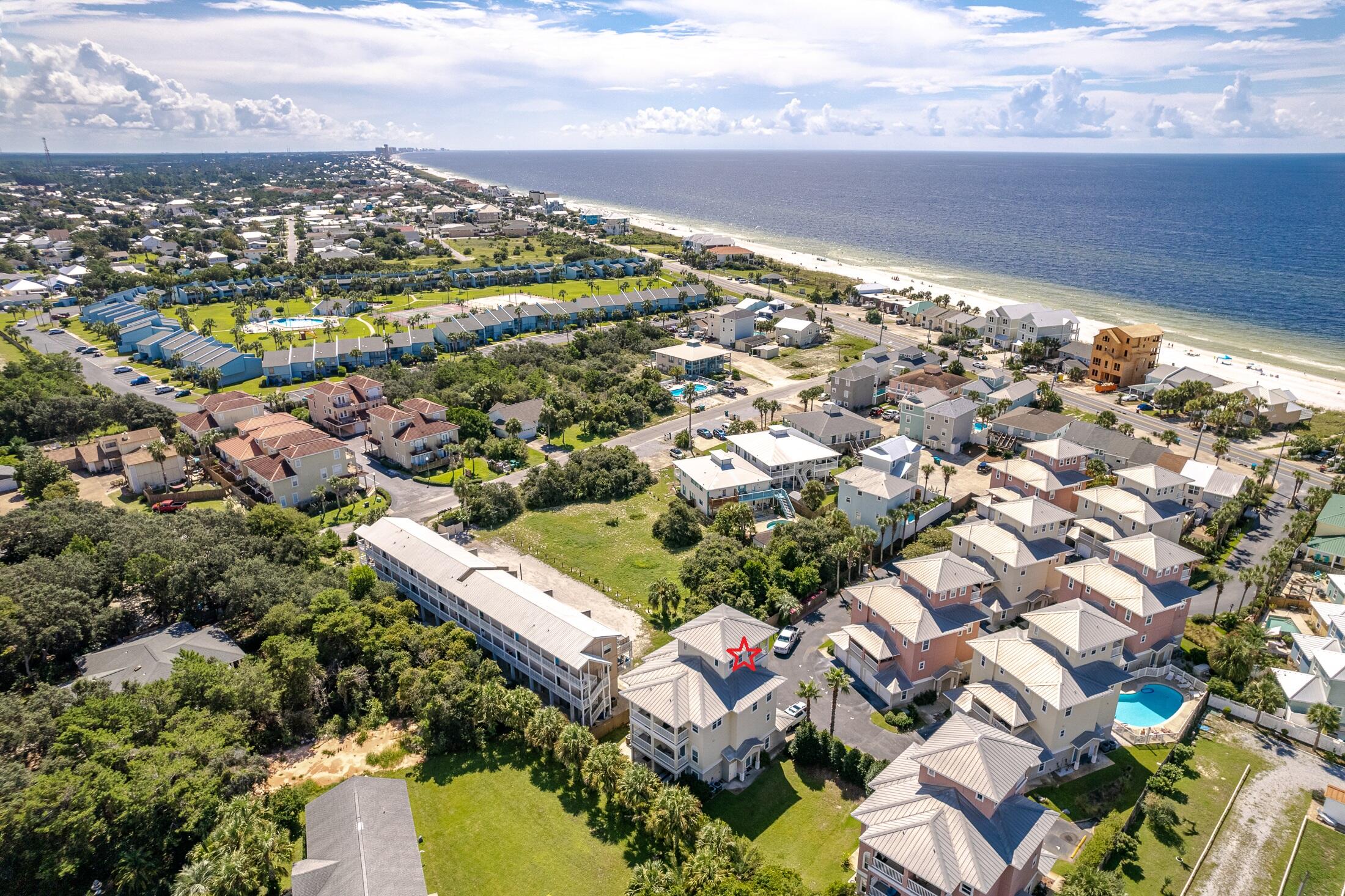 CASA DEL MAR - Residential