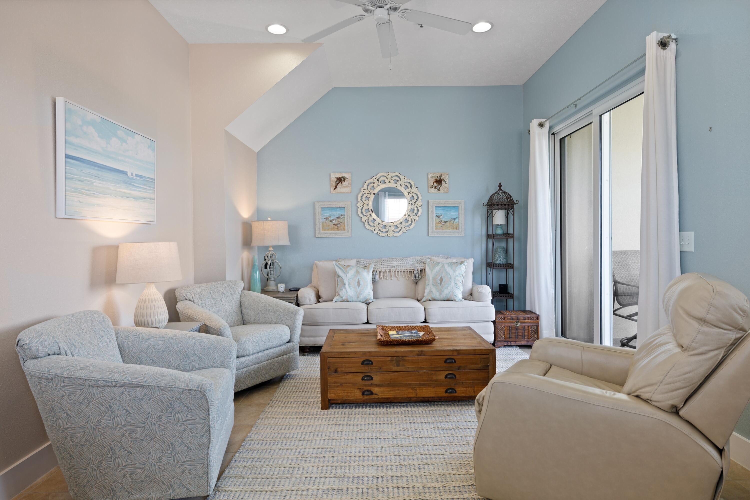 CASA DEL MAR - Residential