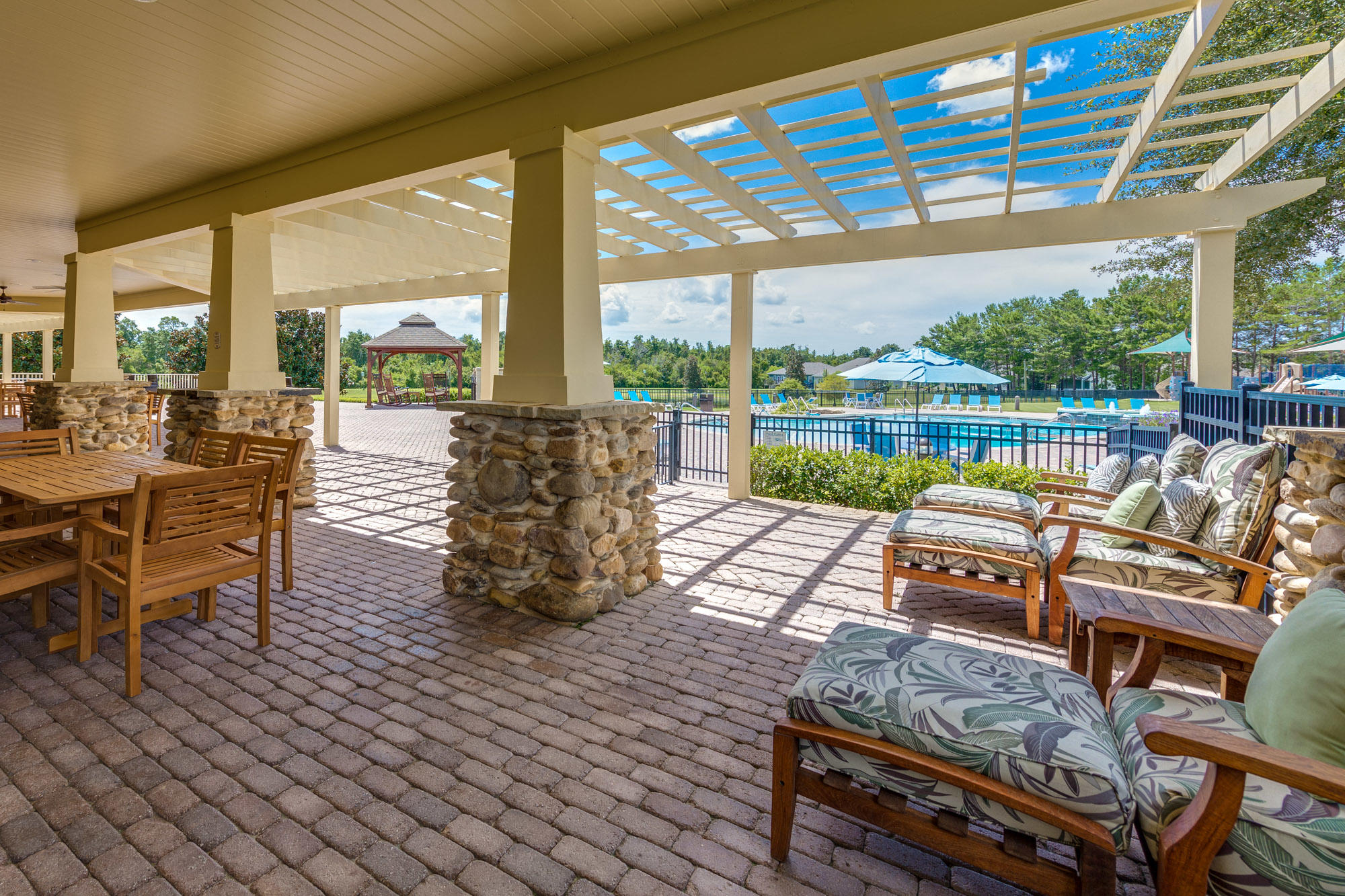 HAMMOCK BAY - Land