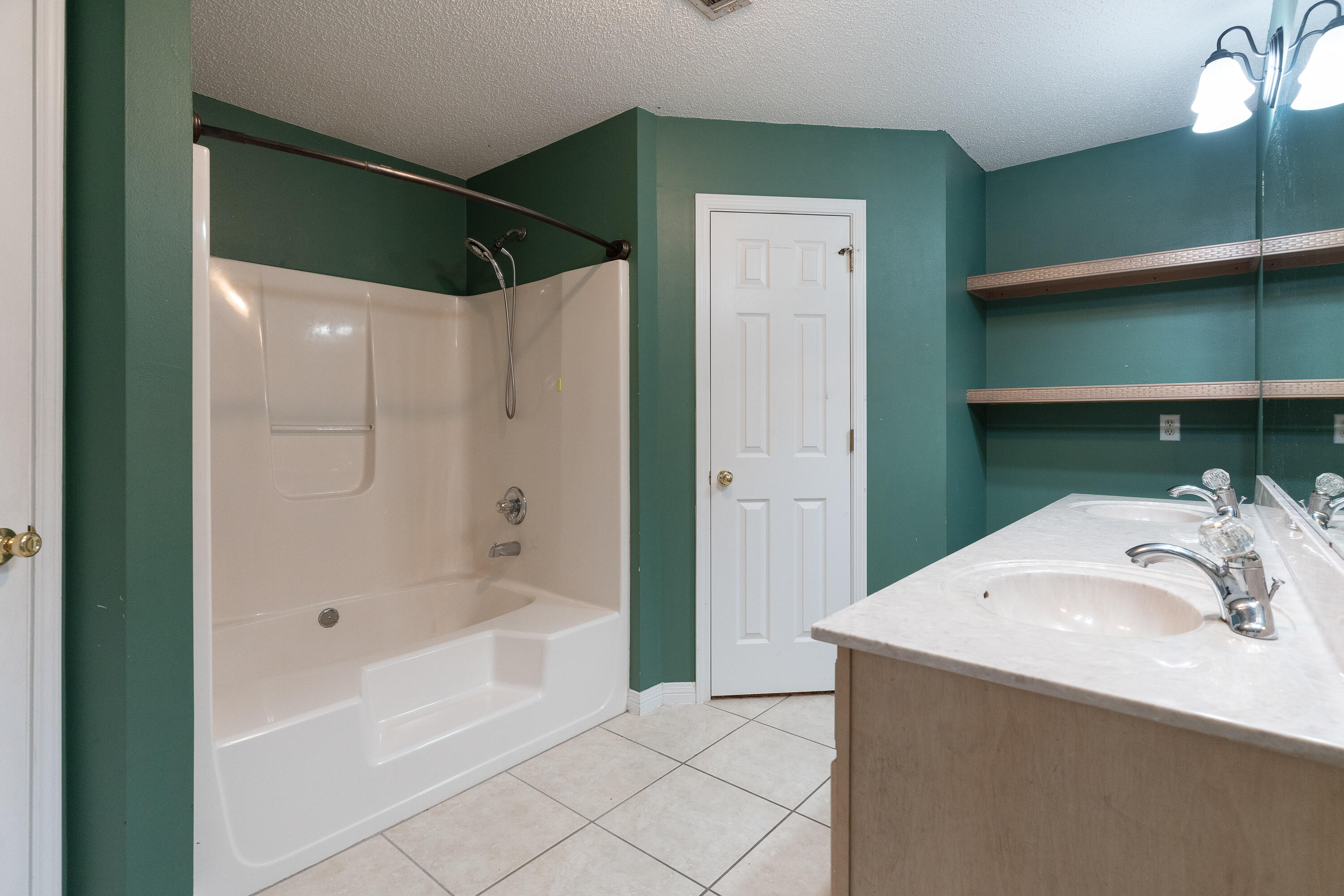 OLD BETHEL ESTATES PH I - Residential